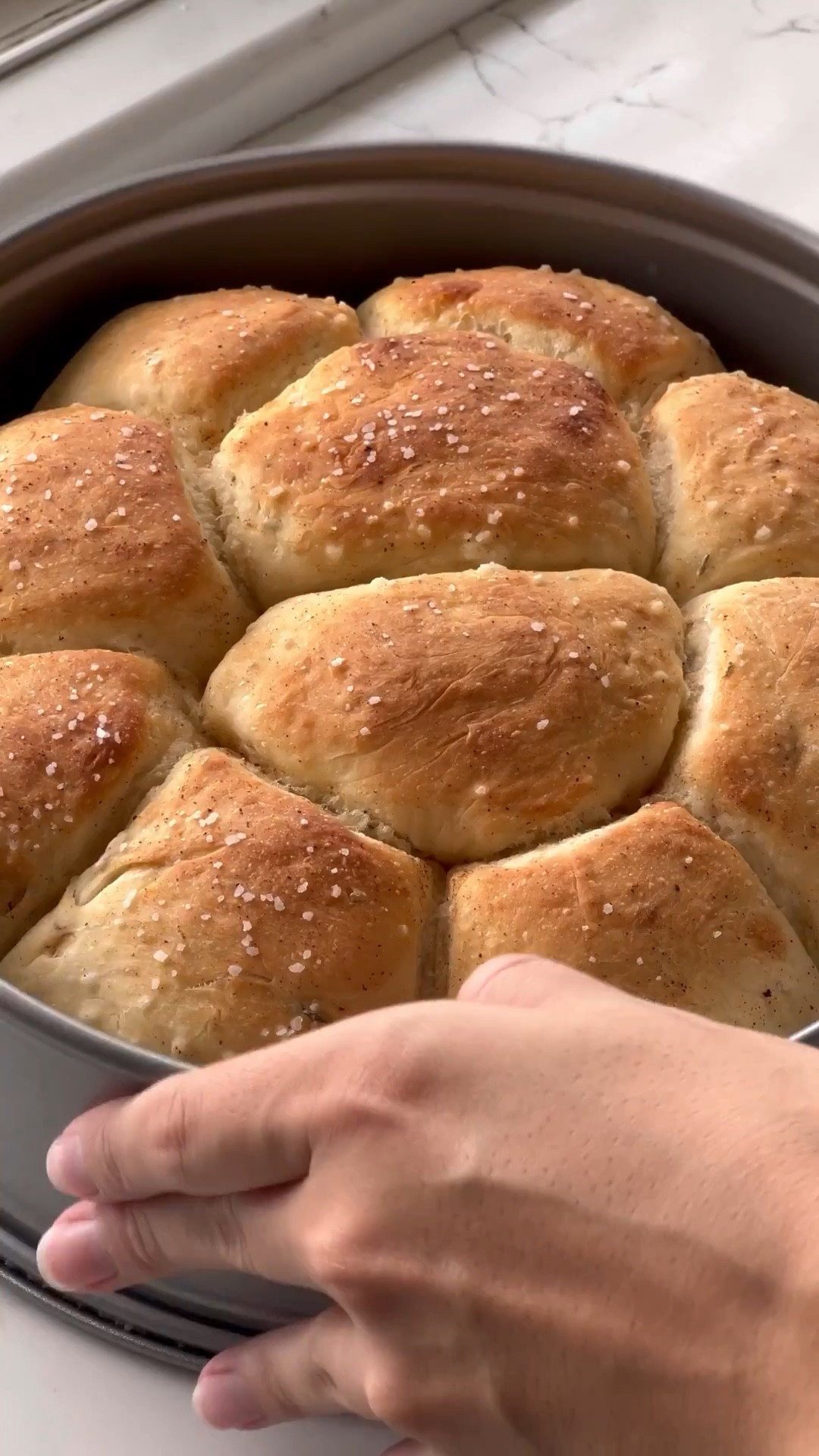 my go to pull apart dinner rolls. recipe on the blog 💌✨

#LTKfoodie