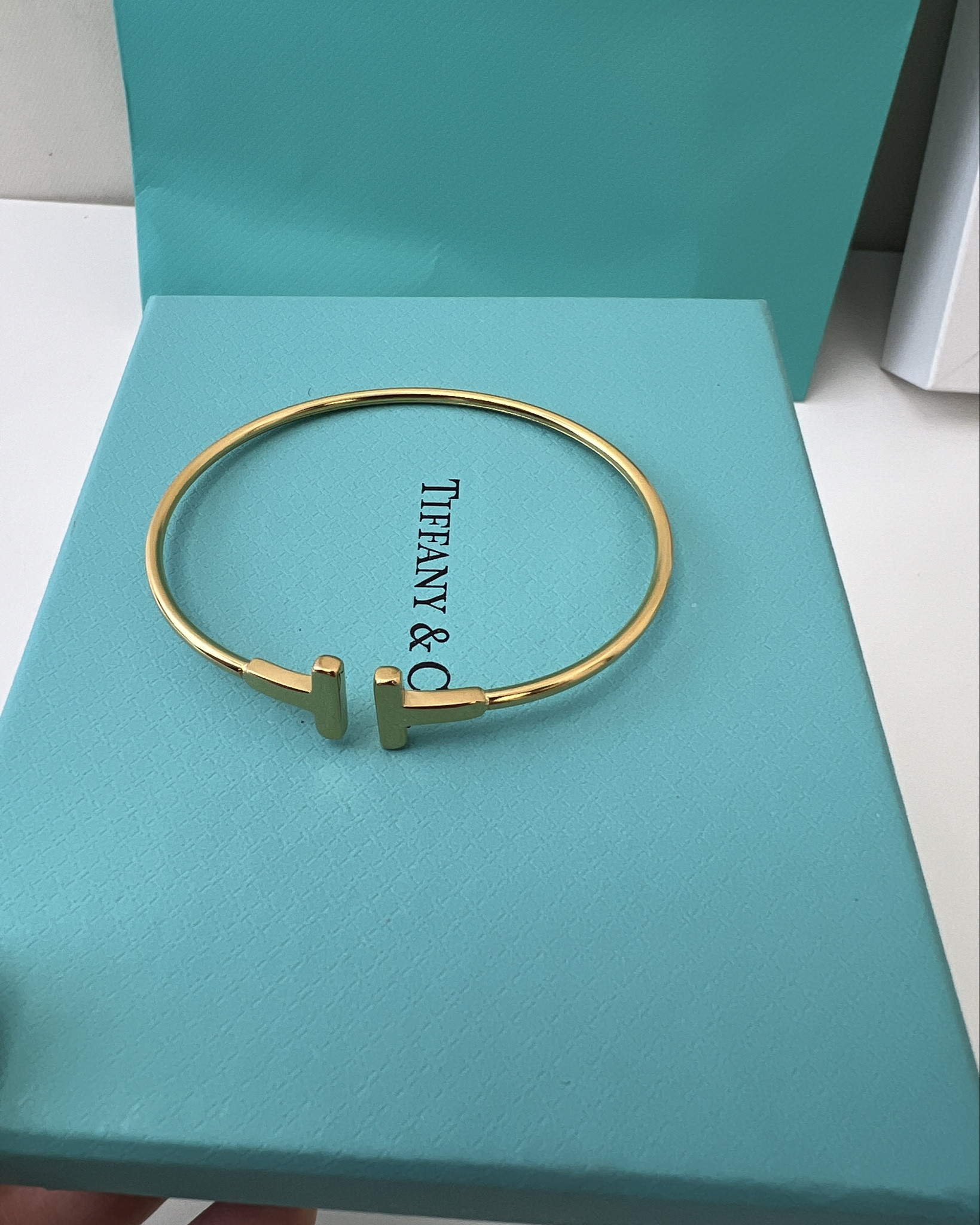 Tiffany stock replica golden stock adjustable 

#LTKfitness #LTKworkwear #LTKfindsunder50