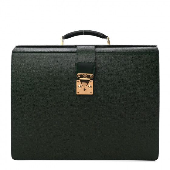 LOUIS VUITTON

Taiga Briefcase Pilot Case Oural Epicea | Fashionphile