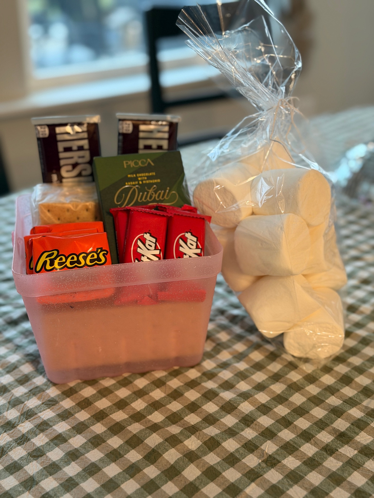 Smores kits make transition form in to out so easy! 
#smores #outdoorentertaining #backyardfun

#LTKmomlife #LTKfoodie #LTKHome