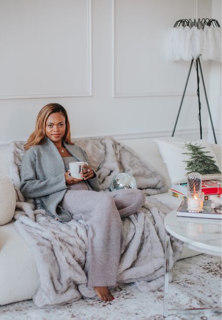 Cozy Sunday at home @jcrew

I’ve been living in this cashmere blazer from jcrew  

#LTKhome #LTKHoliday