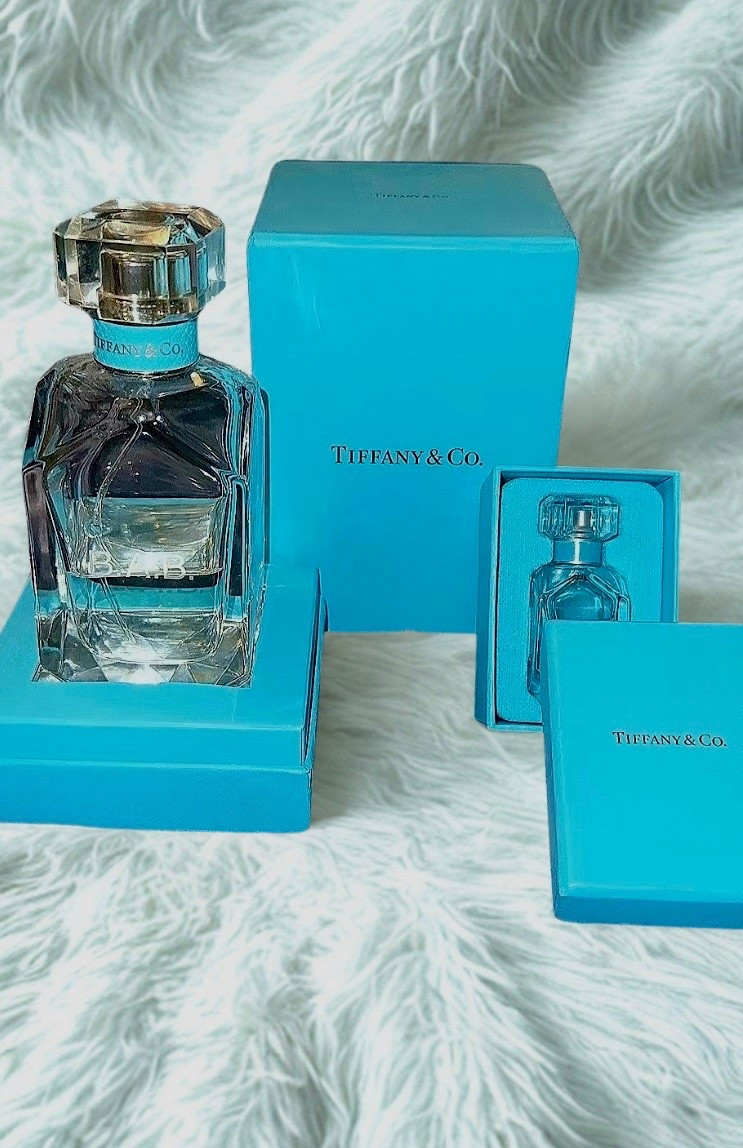 Holiday Fragrance Shop🛒✨

Tiffany Eau de Parfum for women is a floral fragrance that opens with vibrant top notes of vert de mandarine. At its heart, the precious iris flower adds strength and femininity that grounds the composition with refinement and sophistication. This perfume gives the skin a sensual finish with warm nuances of patchouli wrapped in gentle musky notes.

Snag this up for that special someone this holiday season 🩵❄️

#LTKBeauty #LTKGiftGuide #LTKHoliday