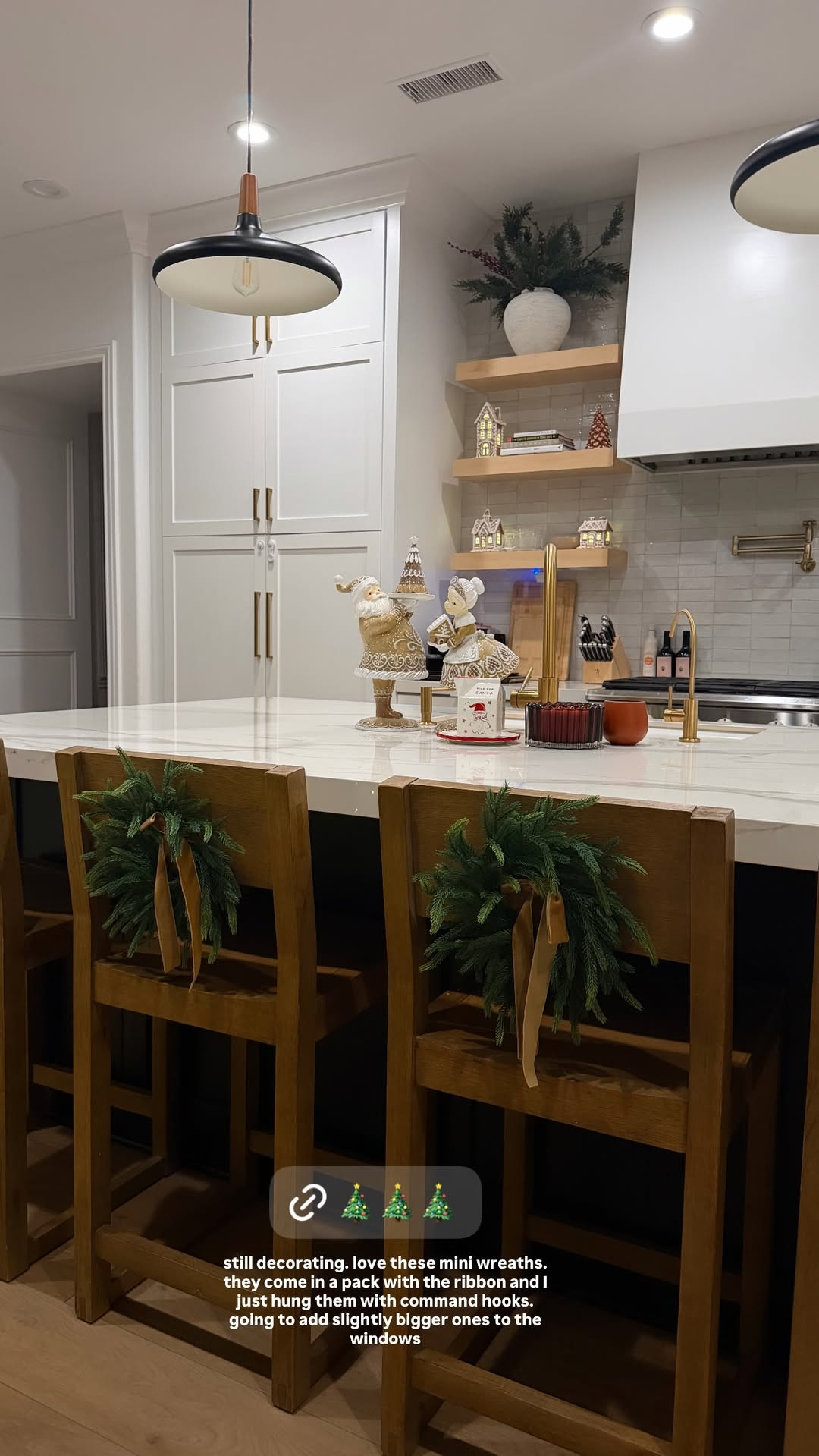 love these mini wreaths  

 #LTKHoliday #LTKHome #LTKStyleTip