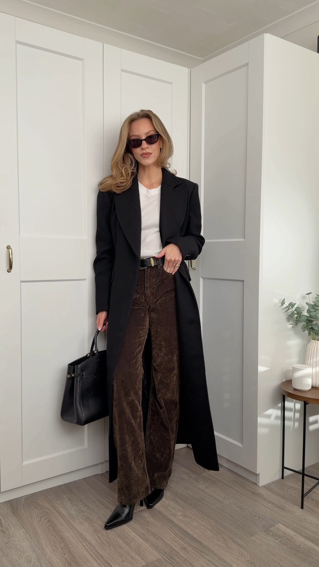 Cos corduroy trousers, black tailored coat from Karen millen, autumn outfit, winter outfit, heel boots, v neck top, balmain perfume, capsule wardrobe