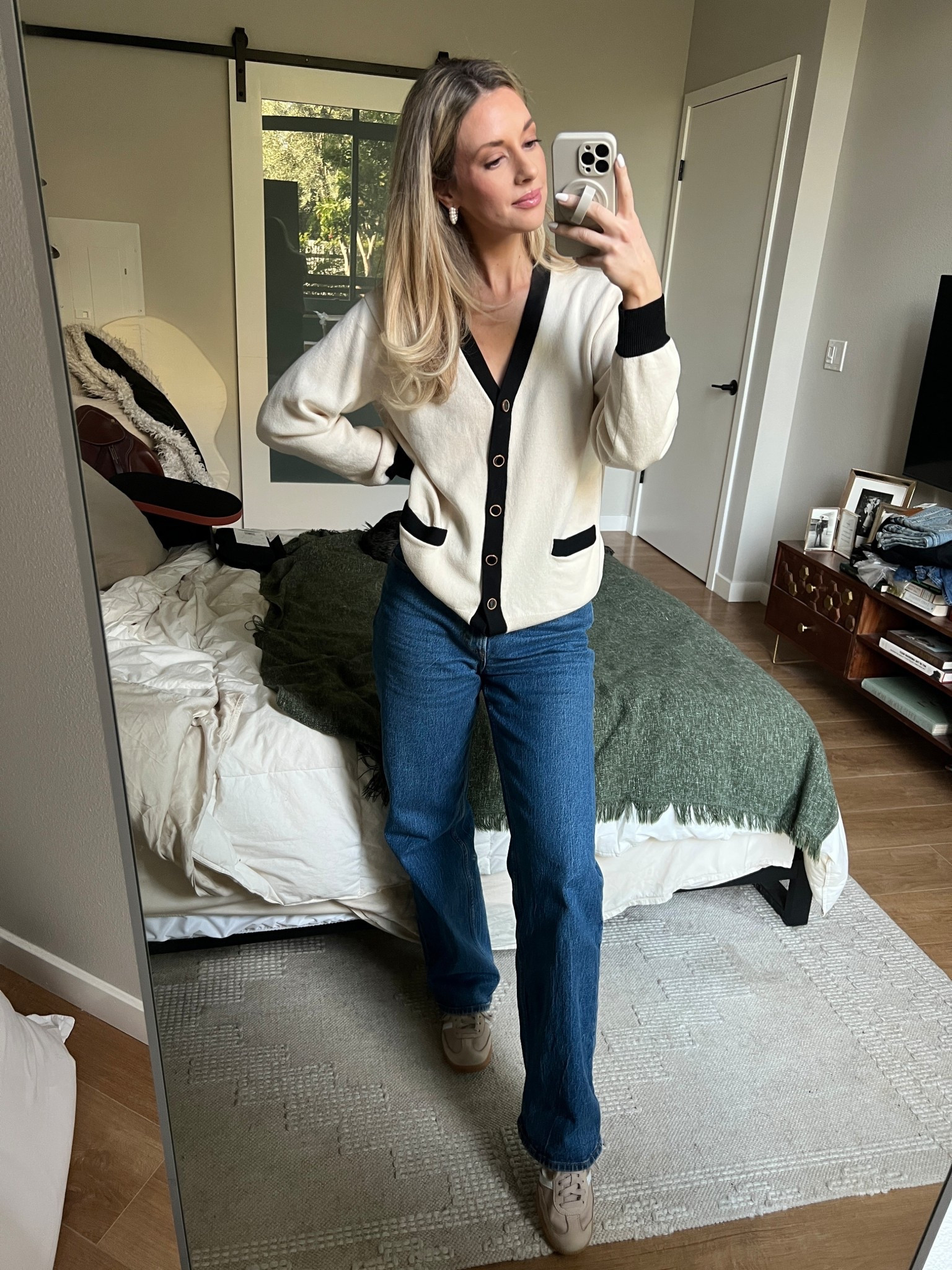 Reformation sweater perfect, wearing size XS.

Absolutely love the button detail, and the neckline ✨

#LTKootd