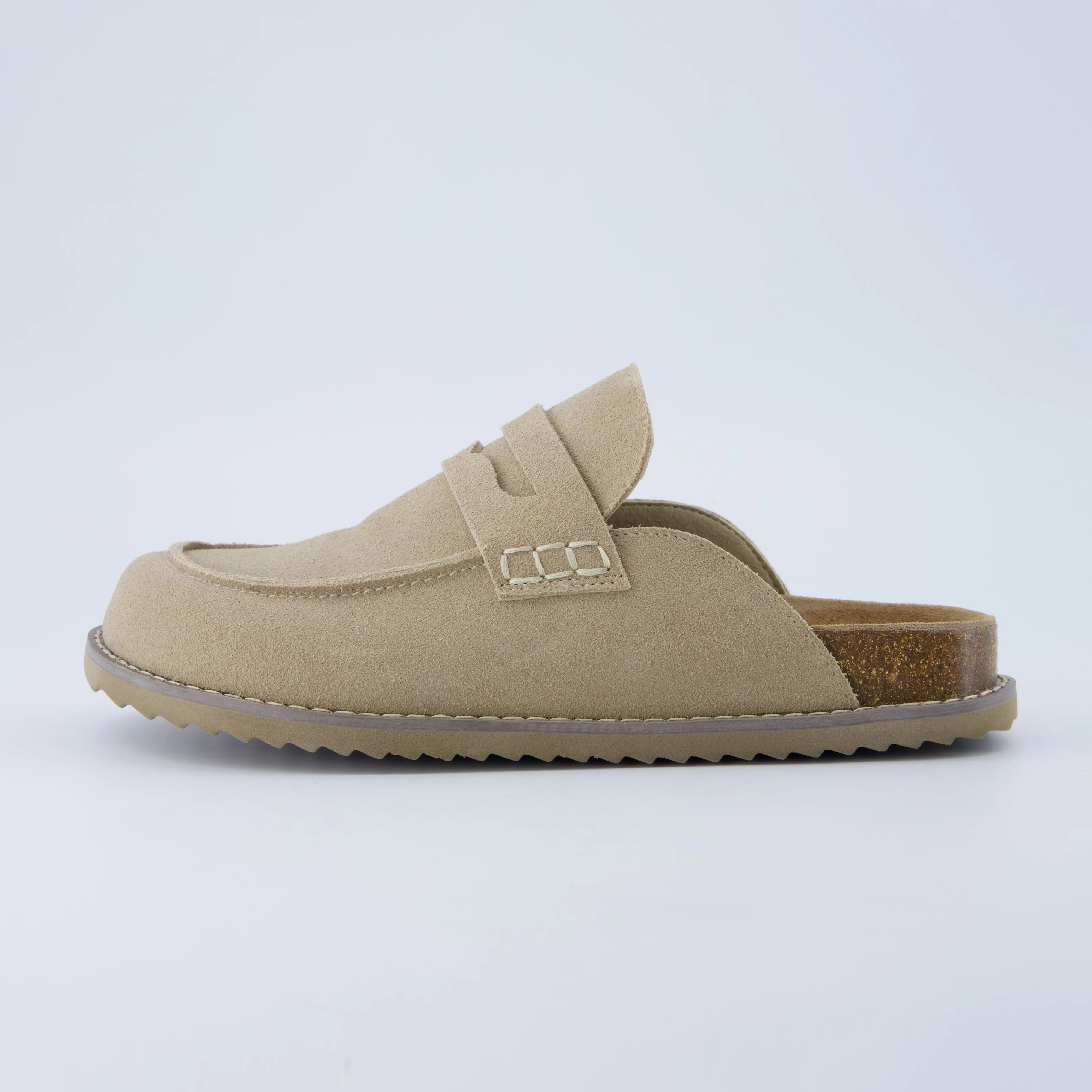 Zola Suede Clog | Cushionaire