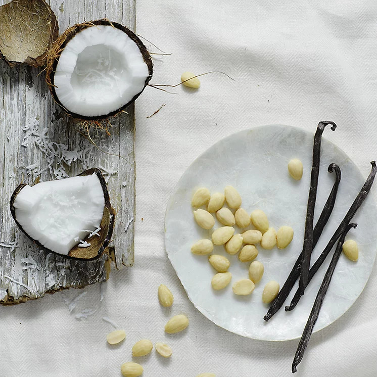 Seychelles Bauble Shower Gel | The White Company (UK)