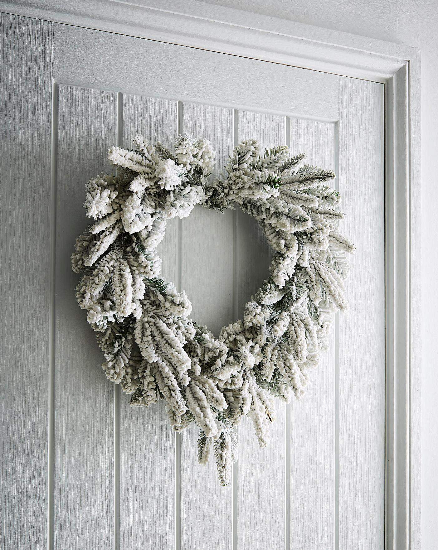 Lapland Heart Wreath 50cm | JD Williams (UK)