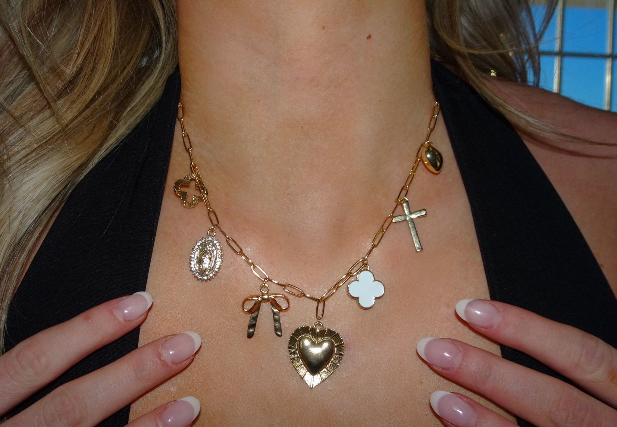 Heart multi gold chunky necklace
From: Loves it Boutique 

#LTKMostLoved #LTKNYFW #LTKxVICI