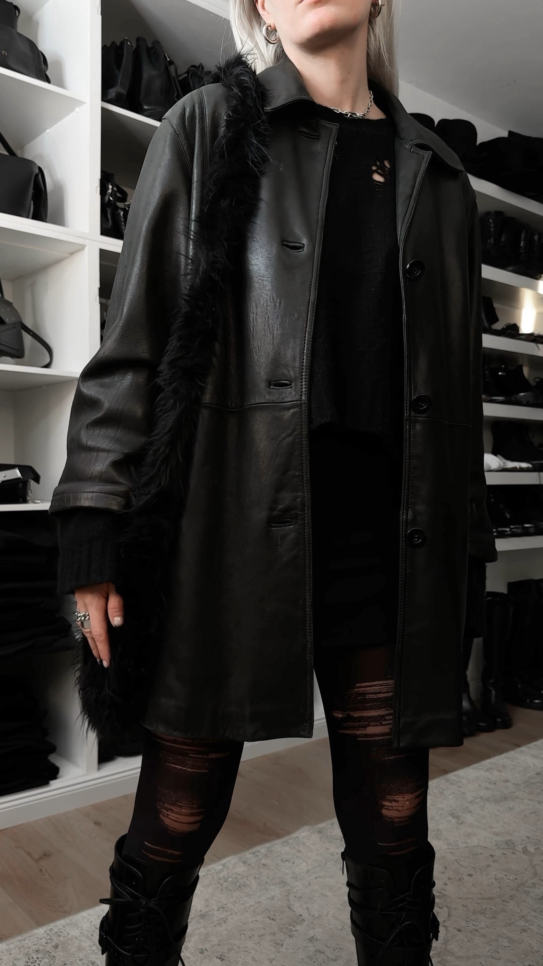 Modern grunge with vintage leather ☠️


#LTKVideo #LTKstyletip #LTKworkwear