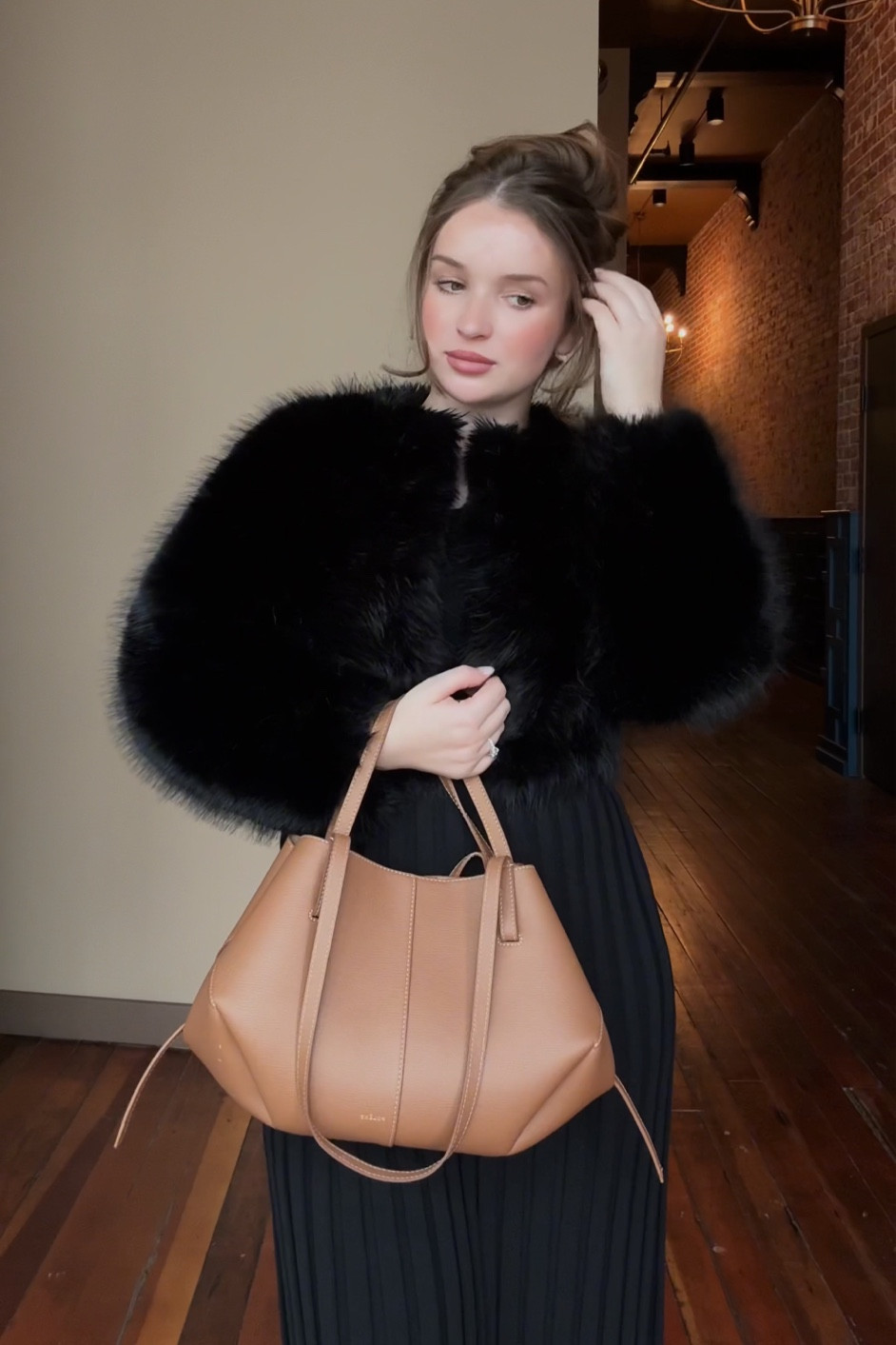 Jacket faux fur mango 
Bag Polene 
Dress showpo