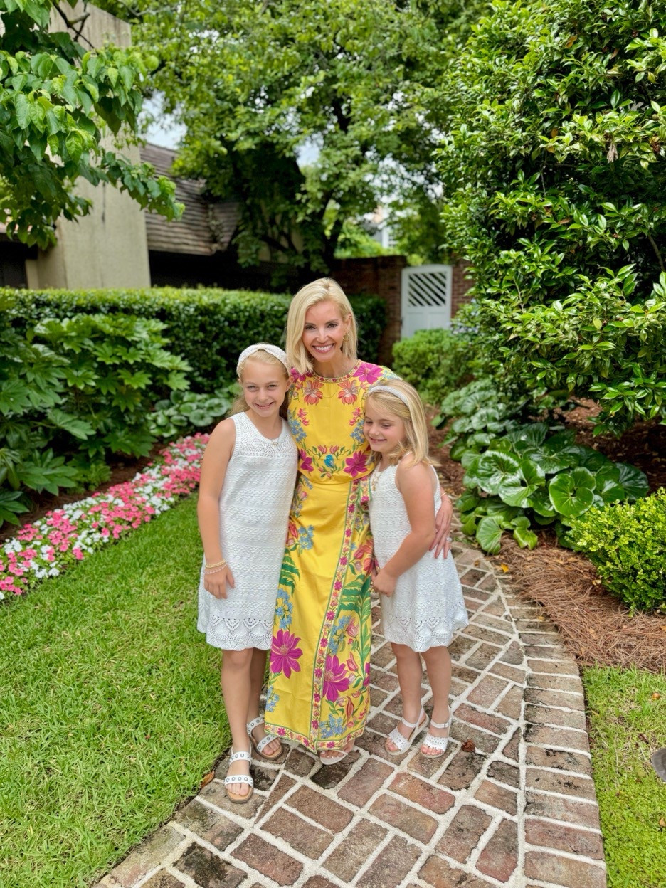 Bold and bright 💛 

#LTKStyleTip #LTKTravel #LTKWedding