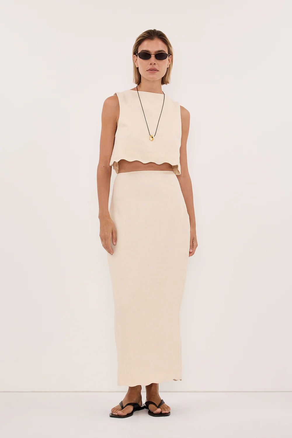 LELA SANDSTONE LINEN CROP TOP | DISSH