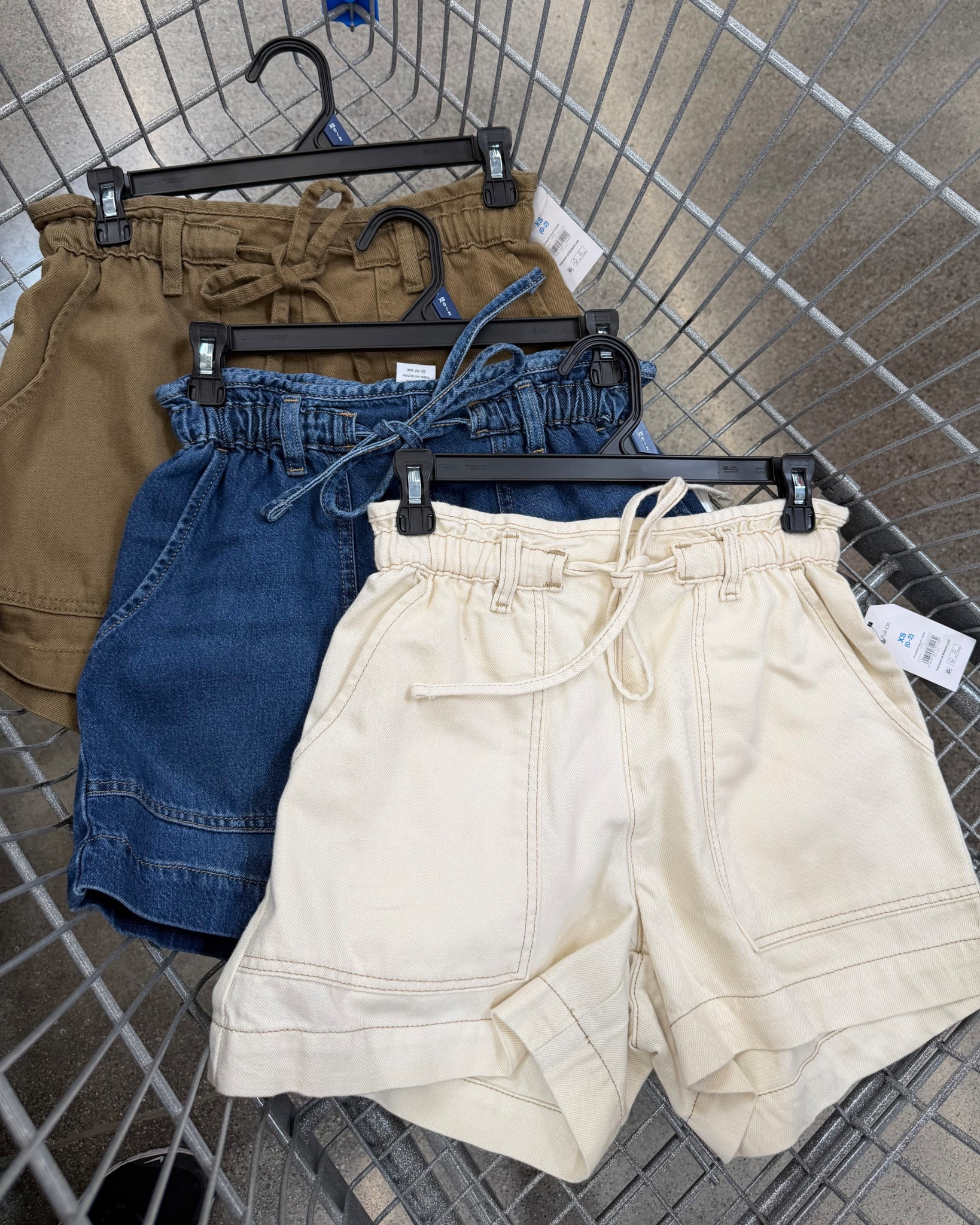 Run to Walmart! These paperbag shorts are $22 and the perfect throw-on-and-go for summer ☀️