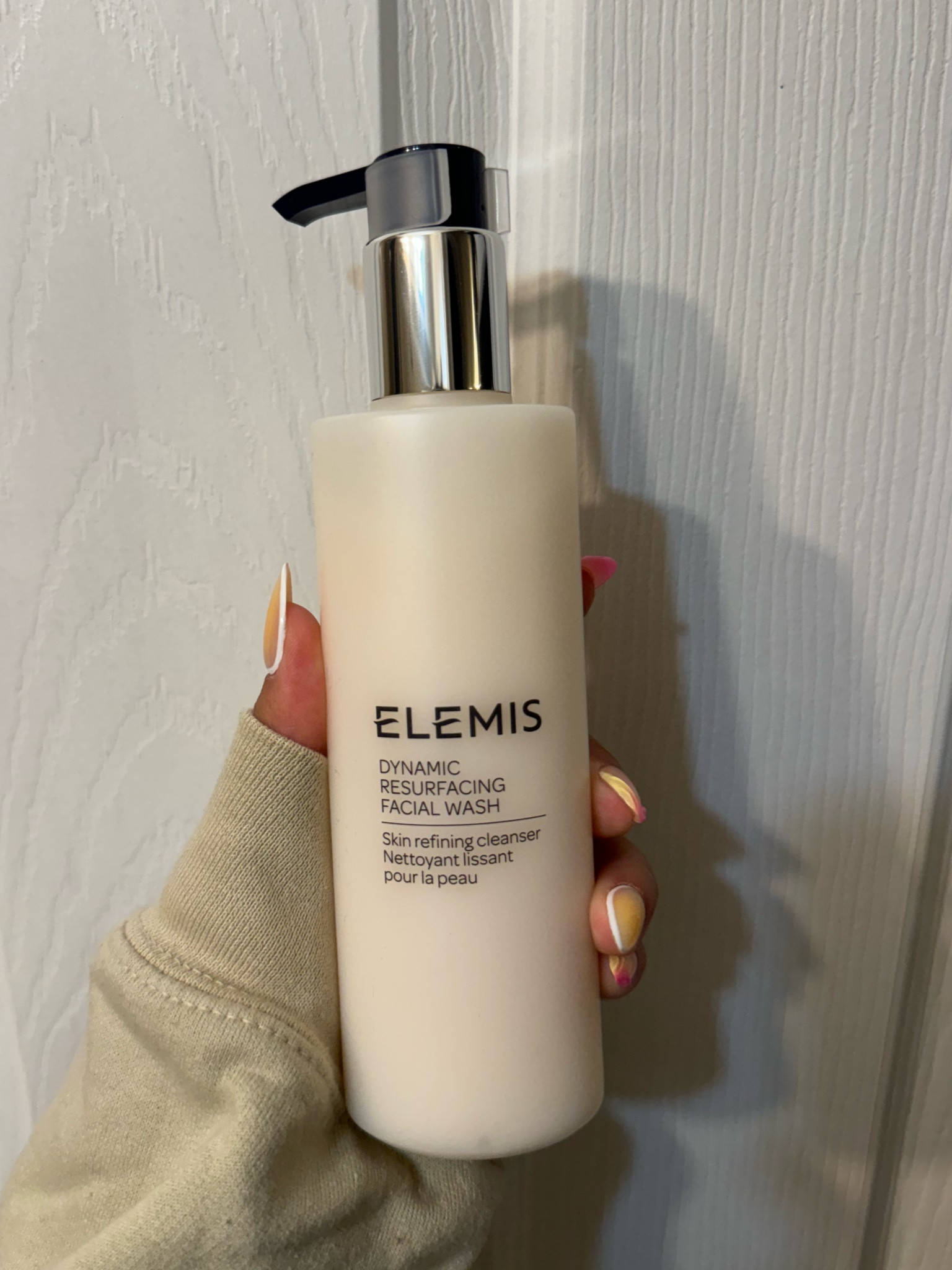 This cleanser leaves my skin so soft and fresh feeling! I also suffer with eczema on my face and it does not irritate the area. 

#LTKActive #LTKBeauty #LTKFindsUnder100