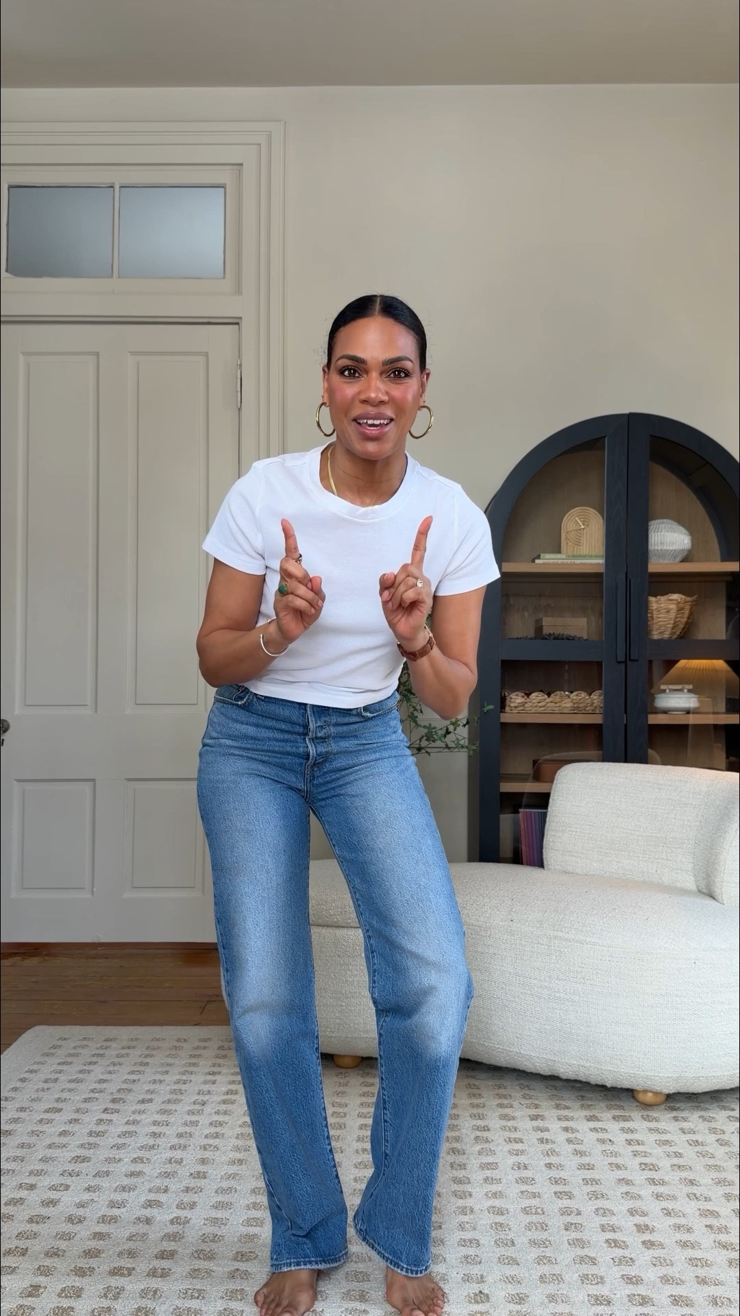 My Game Day ready outfit with my favorite @levis #LevisLTKPartner #LevisPartner #GameDay jeans! I’ve shared these before, they’re the ribcage, high-waisted, and no gap in the waist!


#LTKootd #LTKSeasonal #LTKgrwm