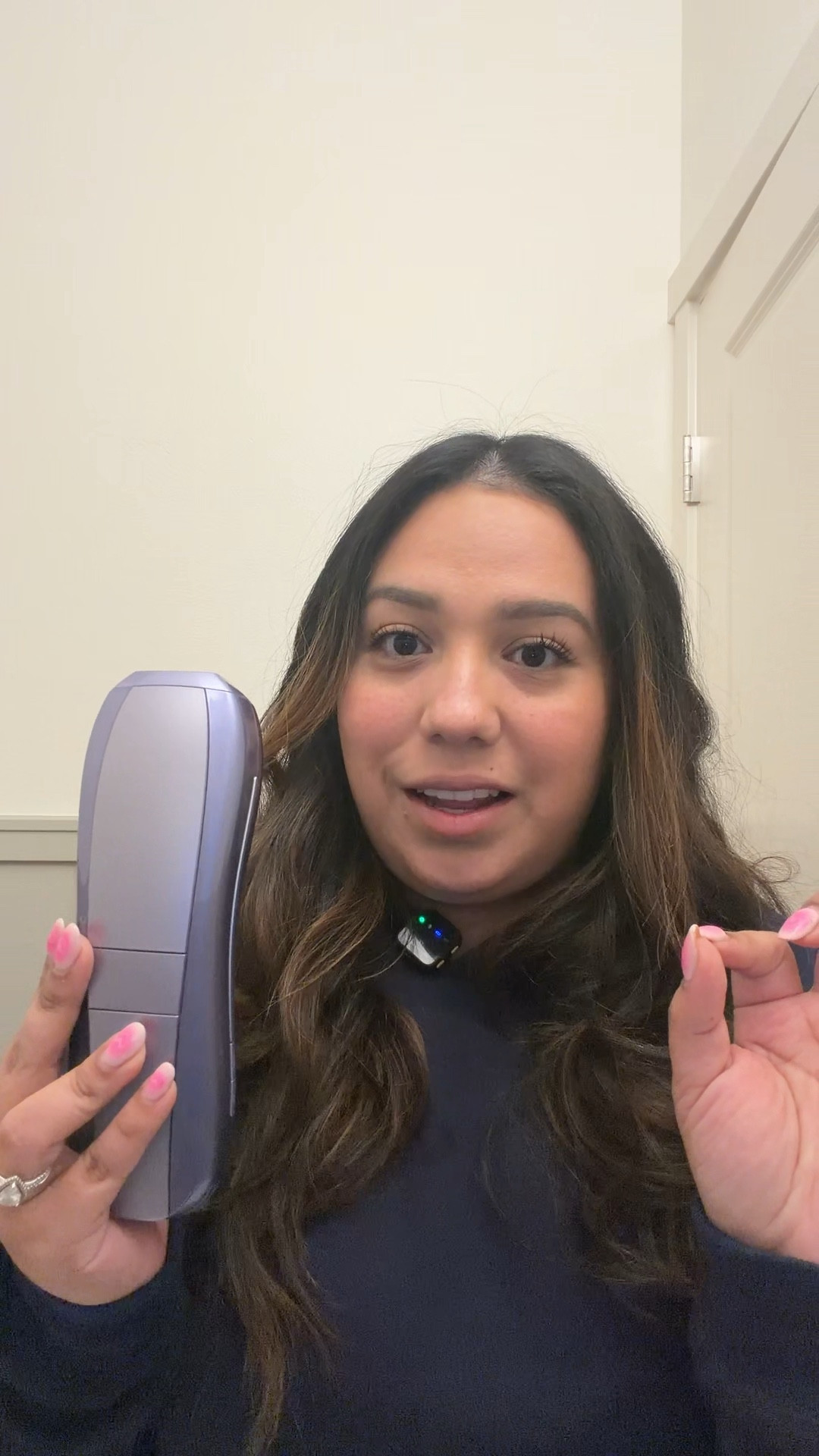 Me cansé de rasurarme cada 2 días, ya empecé a usar esta Depiladora láser y estoy enamorada tiene un sistema de enfriamiento que hace que no te duela, estoy emocionada de ver los resultados 

#LTKselfcare #LTKBeauty #LTKmomlife