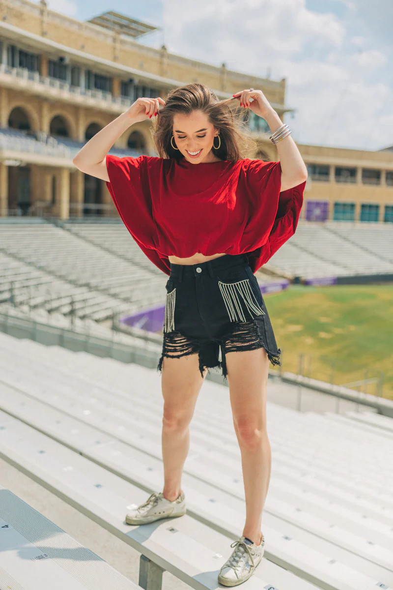 BuddyLove | Gia Cropped Bubble Tee | Crimson | BuddyLove