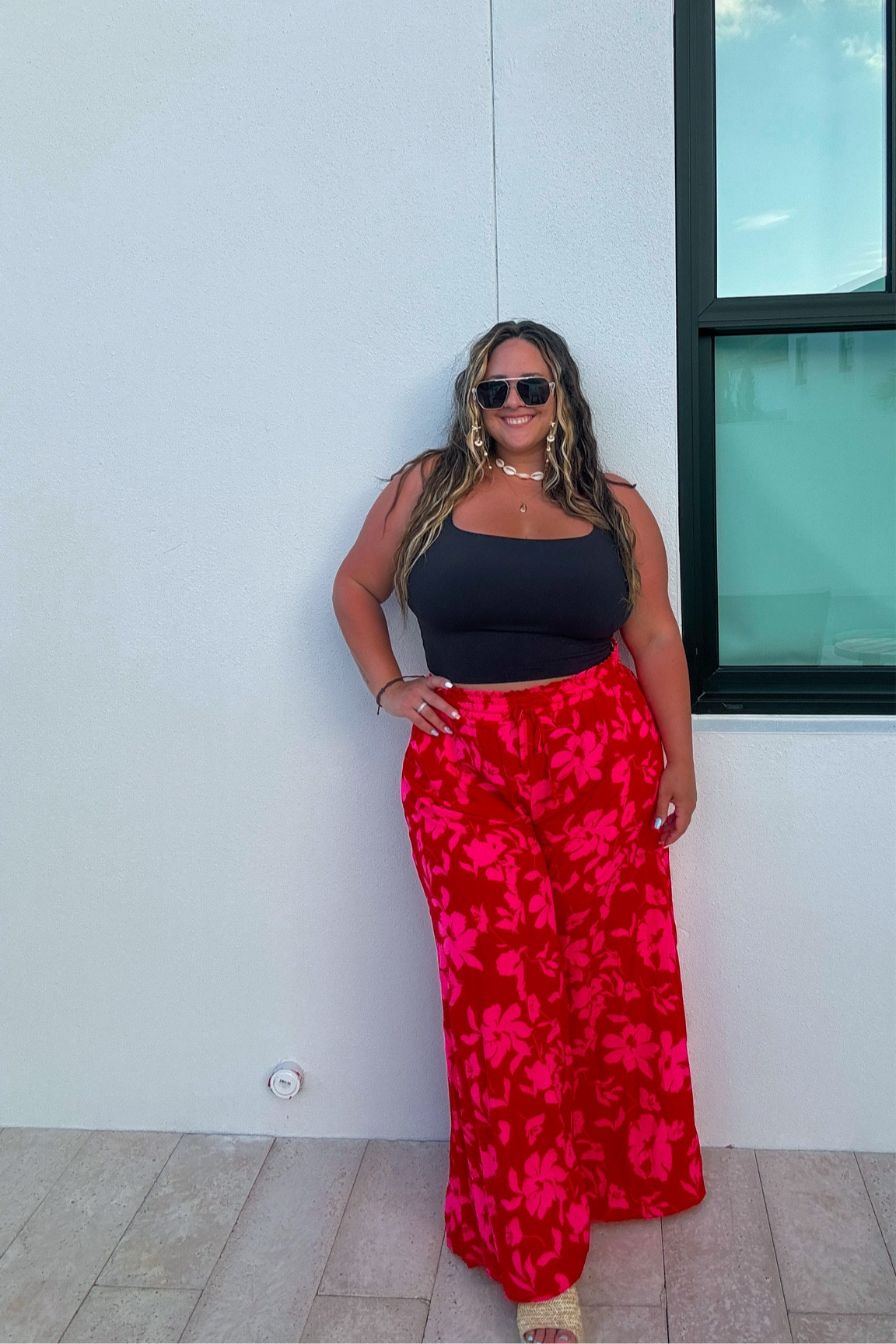 Midsize Casual vacation outfit 

5’2” / 14-16 / 38J 

Wearing pants in size XXL, crop top in size XL 

#LTKMidsize #LTKSummerSales #LTKStyleTip