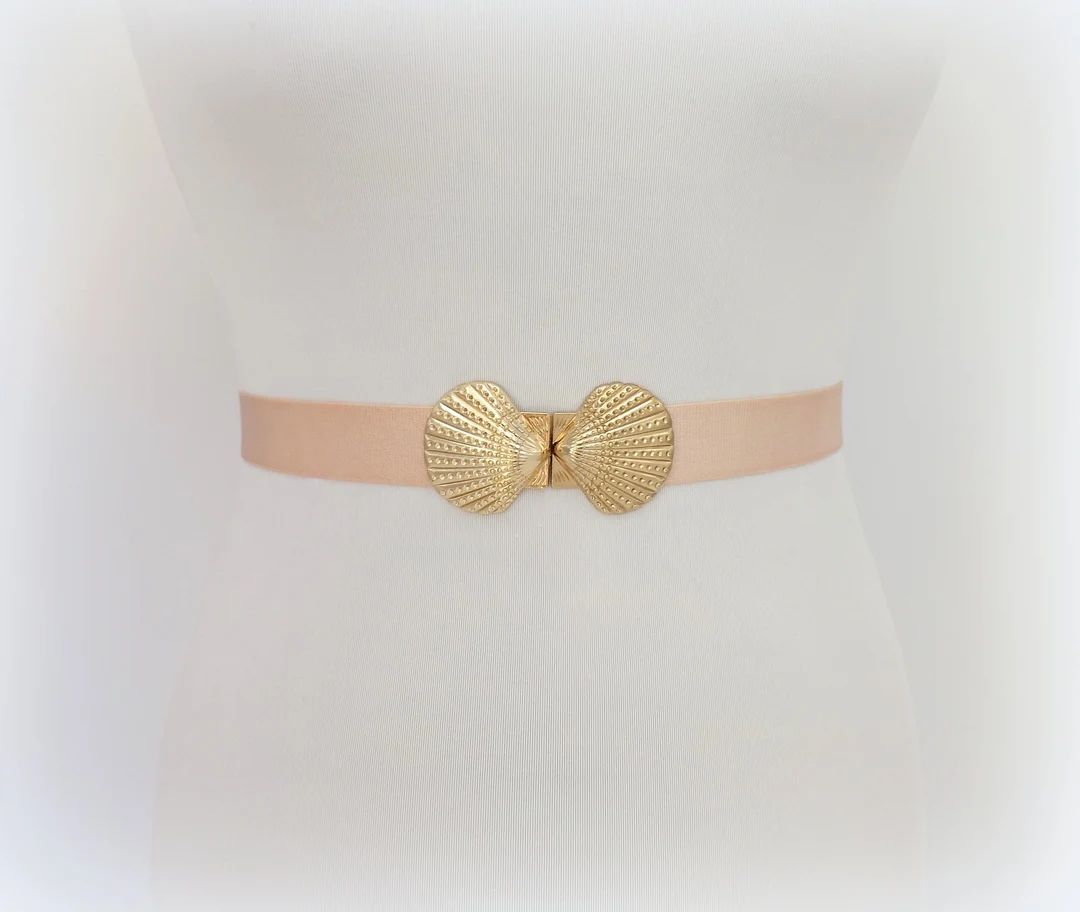 Champagne elastic waist belt with gold seashells clasp | Etsy (US)