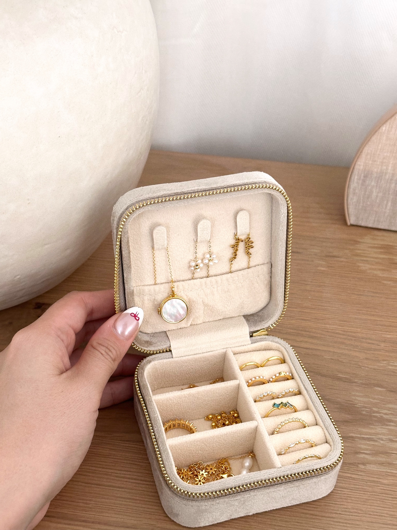 Dainty gold Jewerly tour!! 

#LTKbeauty #LTKfindsunder50 #LTKsalealert