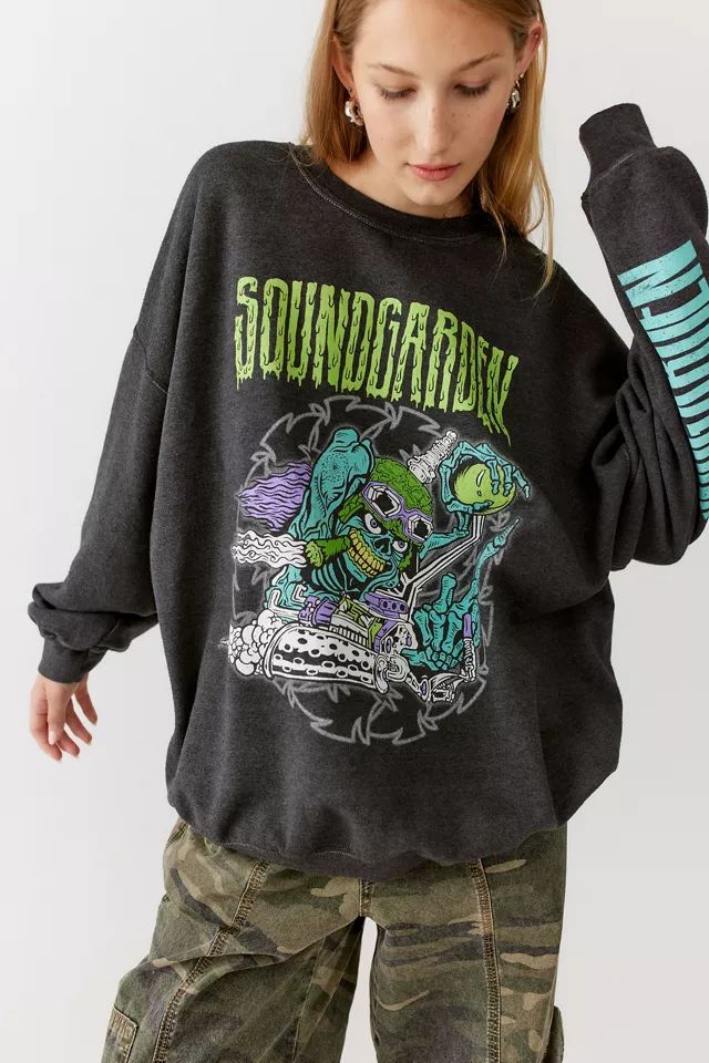 Soundgarden Pullover Sweatshirt | Urban Outfitters (US and RoW)