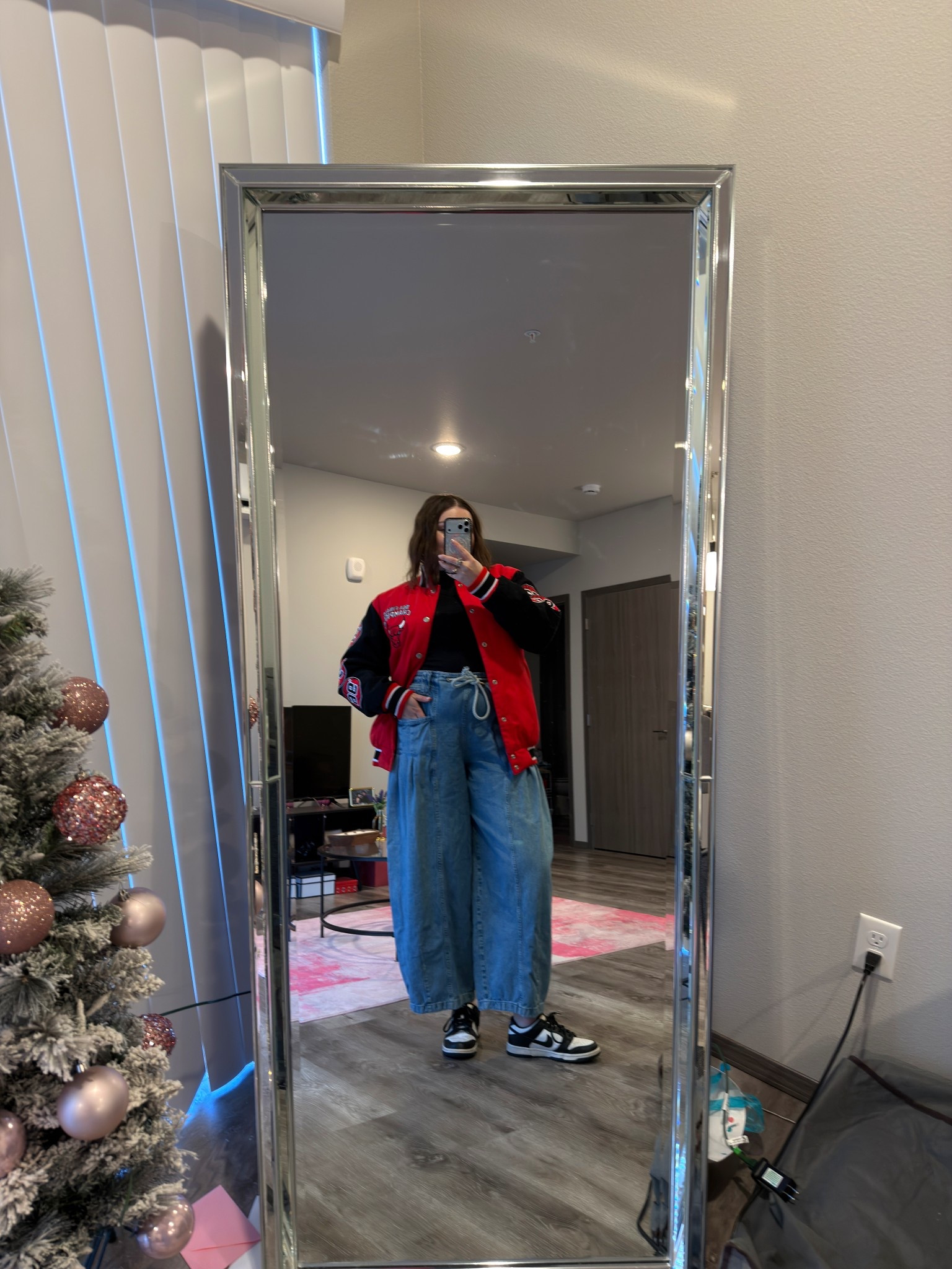 Cool girl outfit idea for Valentine’s Day and beyond! I am loving a big men’s jacket this time of year with unique basics like these jeans ❤️

I’m wearing a men’s L jacket, size M tee, size L pants and size 9 sneakers

#LTKootd #LTKValentine #LTKMidsize