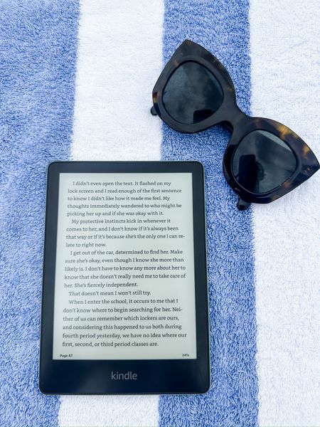 Beach essentials! I just got a kindle & I’m loving it! 🥰 

Loverly Grey, vacation finds, beach necessitiess

#LTKTravel