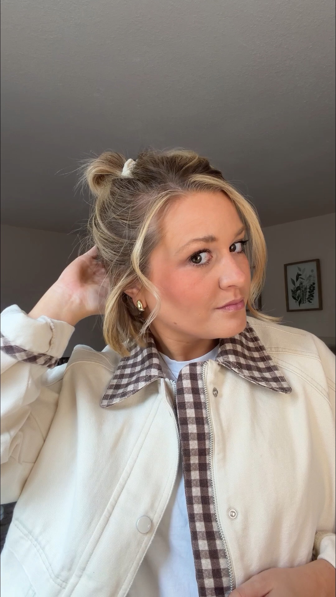 Bob hairstyle / spring jacket!! Love the collar on this

#LTKootd #LTKgrwm #LTKBeauty