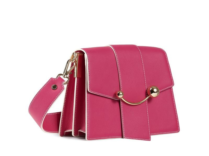 Color:
		
		 Raspberry with Vanilla Edge | Strathberry