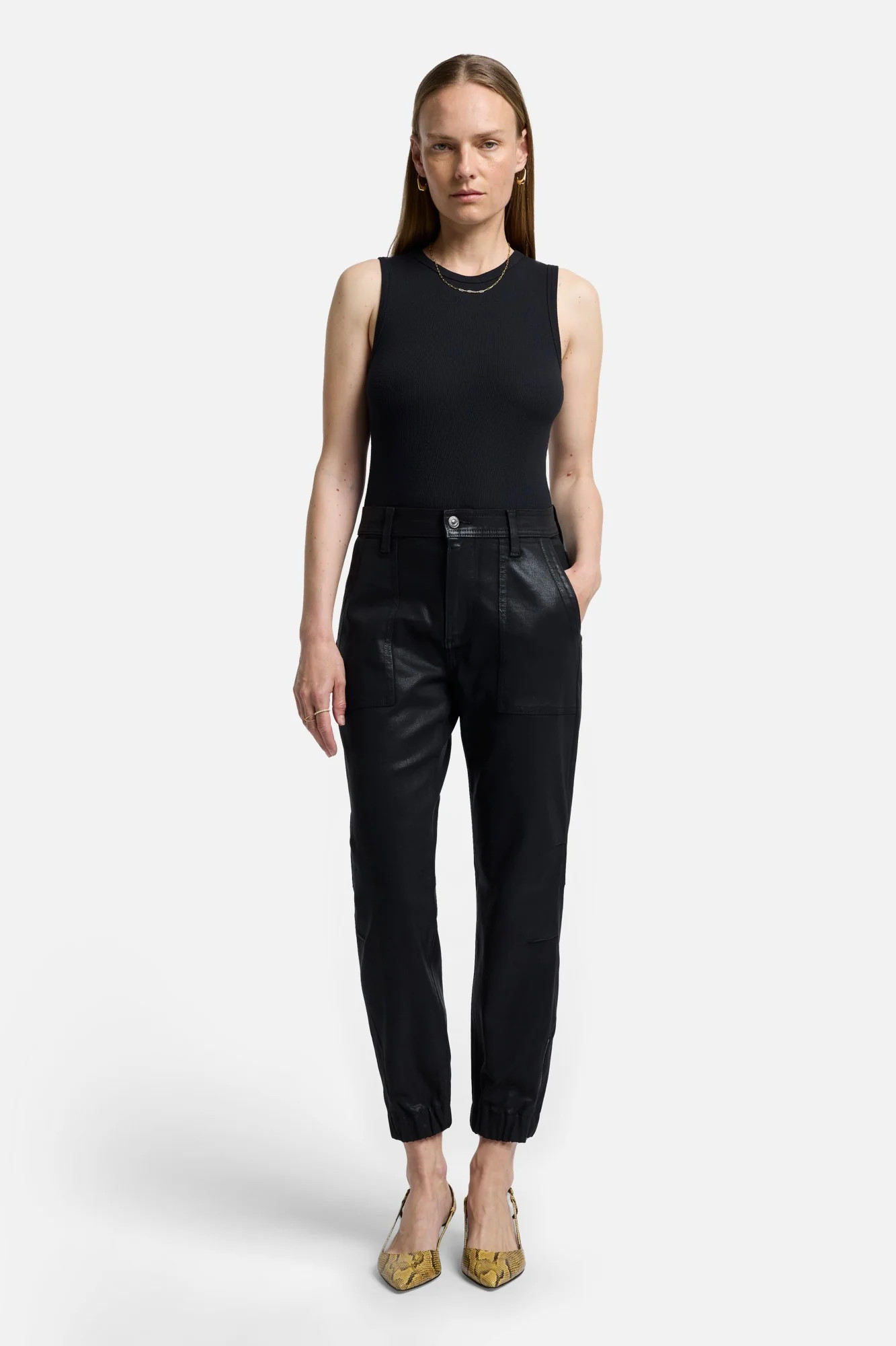 Darted Boyfriend Jogger In Coated Black | 7 For All Mankind