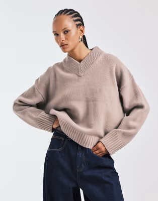 ASOS DESIGN high v lambswool jumper in mushroom | ASOS (Global)