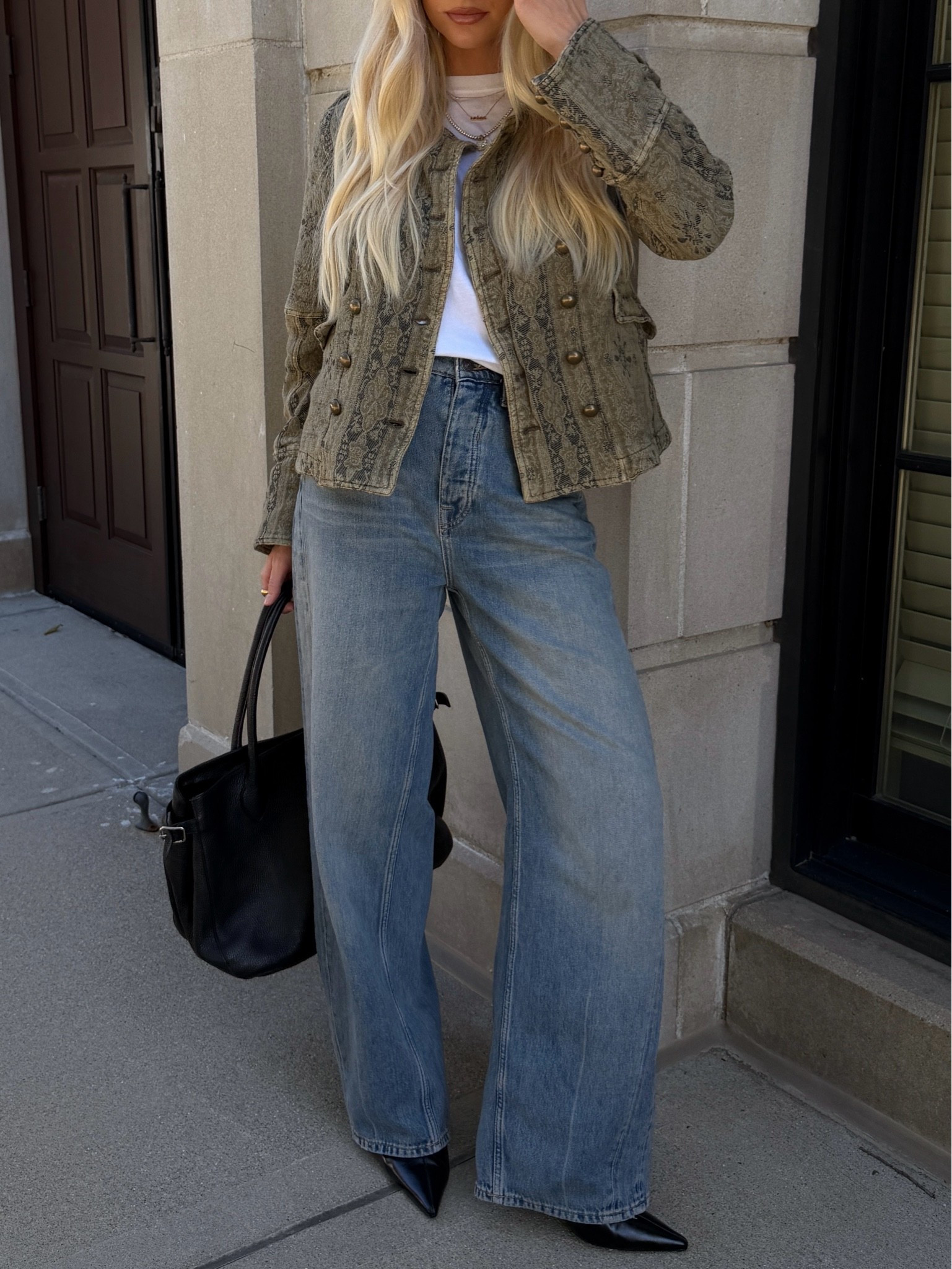 SIZE: small in tee & jacket, 27 in jeans! #kathleenpost

fall uniform, fall outfit inspo, fall fashion, fall jacket look