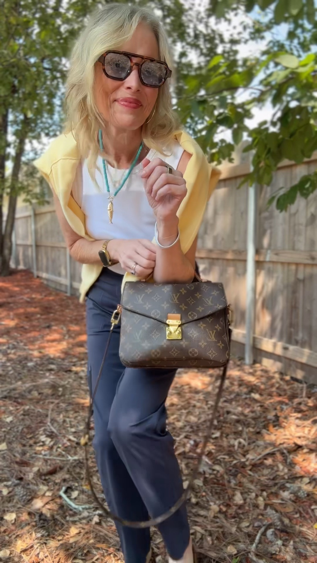 Definitely a mix of high and low today! 

Small (5’7”-5.9.5” length) in pants 
Large in tank
Bag borrowed from Vivrelle (code LAURENG50 for your first month free)

#LTKootd #LTKSeasonal #LTKOver40