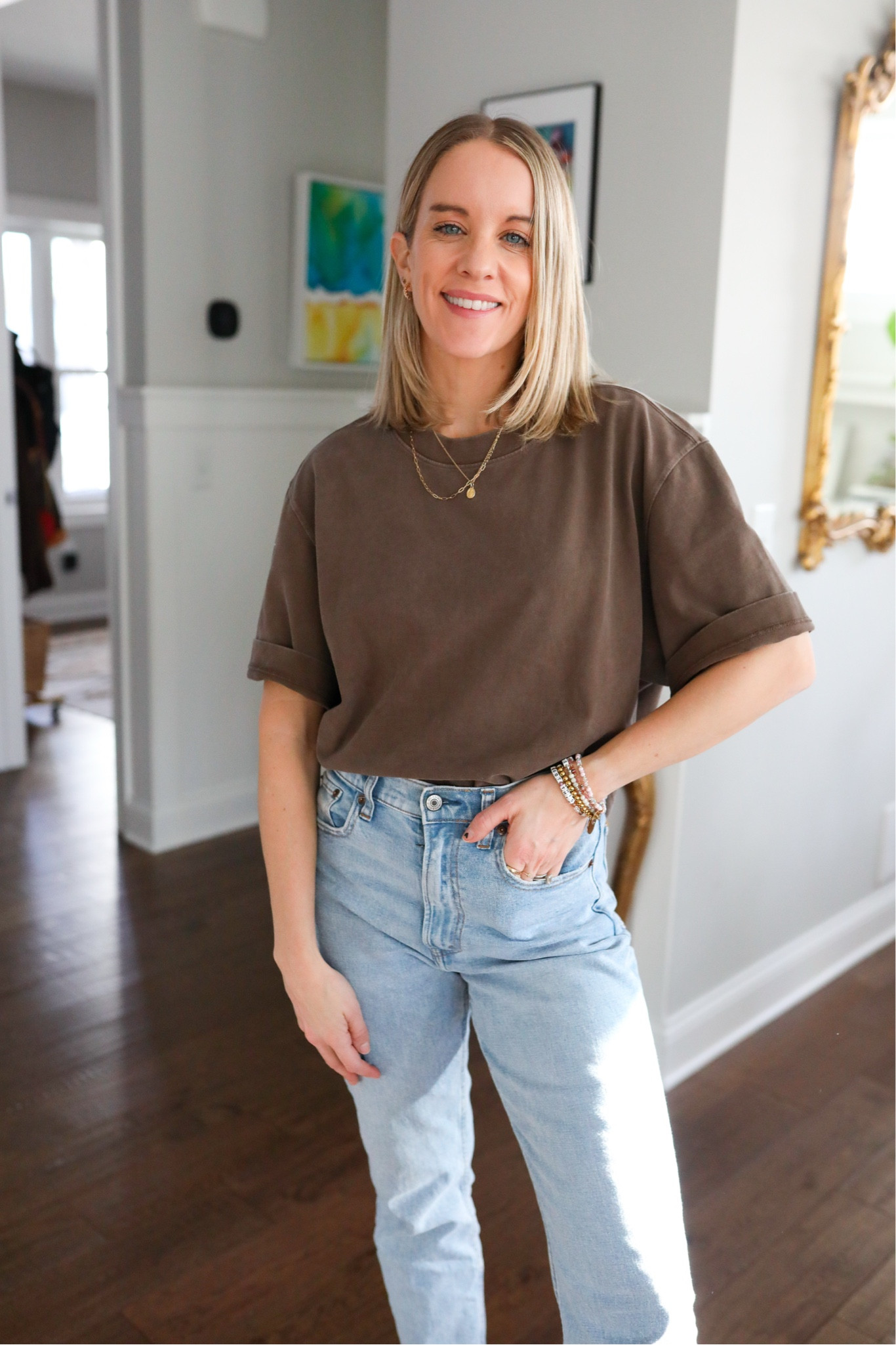 Brown tee look

Casual look  Casual outfit  Short sleeve tee  Women's fashion  Mom style  Mom fashion  Women's style  Casual outfit inspo  PaisleyAndSparrow



#LTKStyleTip #LTKSeasonal