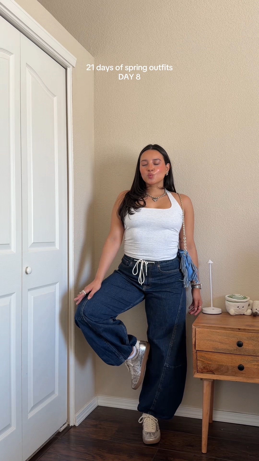 styling balloon jeans👖 — wearing tank in size x-small + jeans in size 2/26s in curve love

#LTKPetite #LTKSeasonal #LTKootd