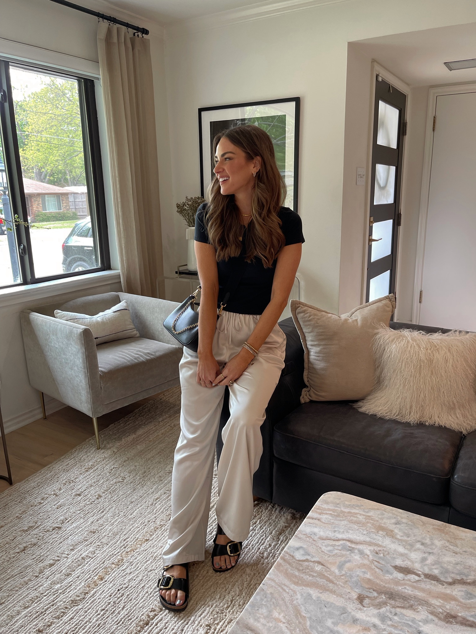 Loving these satin pants! They come in som other colors & can easily be dressed up or down. I’m wearing a size S in everything & my shoes run TTS. // Abercrombie, AF outfit, satin pants, casual outfit 