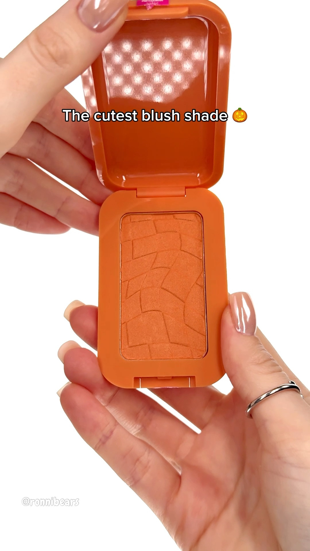 This orange powder blush shade reminds me of a vibrant beautiful carved pumpkin 🎃🥹

🛍️ NYX Professional Makeup Buttermelt Blush in Sooner The Butta

Linked here along my other colourful Halloween makeup finds 🖤

#LTKautumn #LTKuk #LTKbeauty