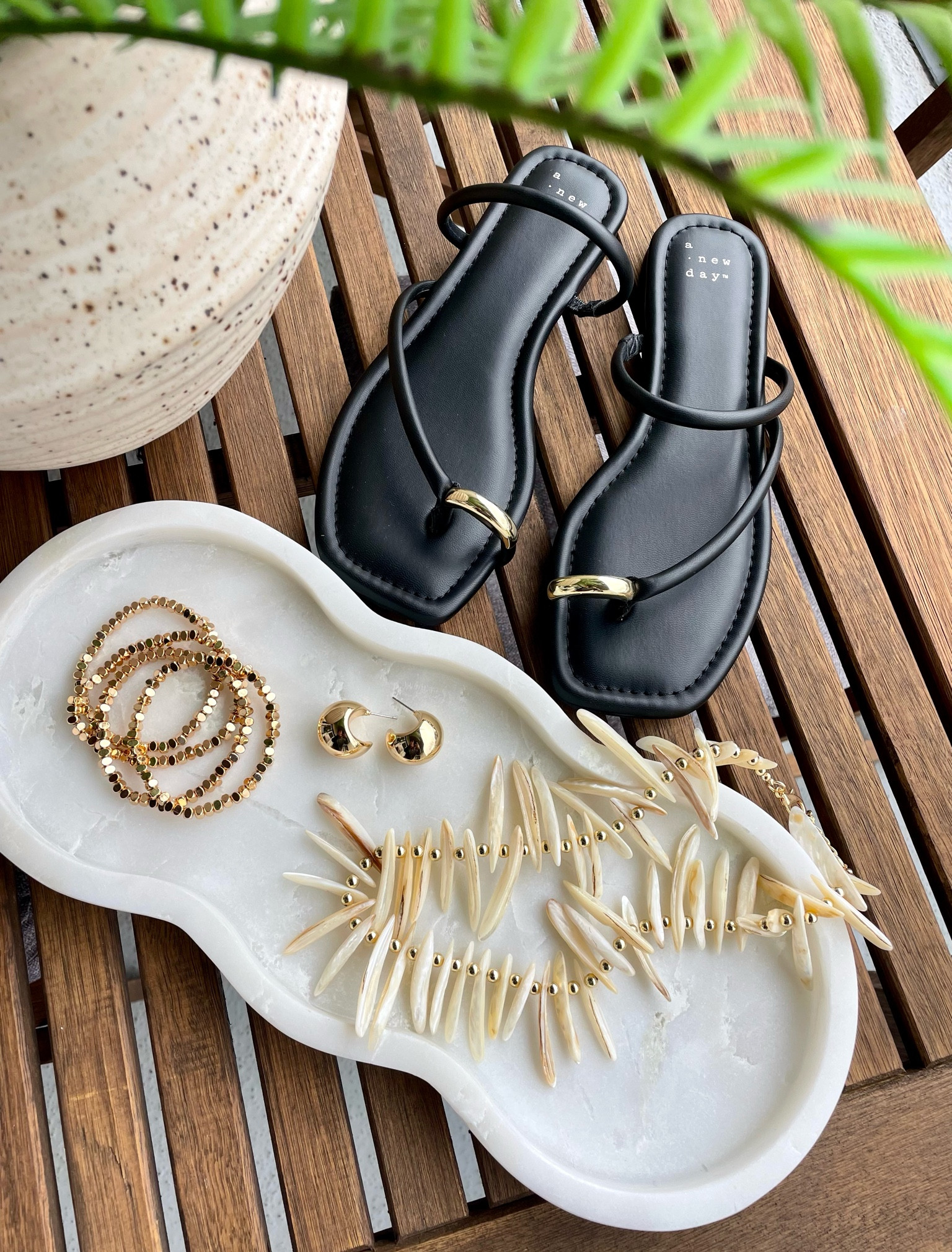 toe ring thong sandals 🖤✨ 

#LTKstyletip