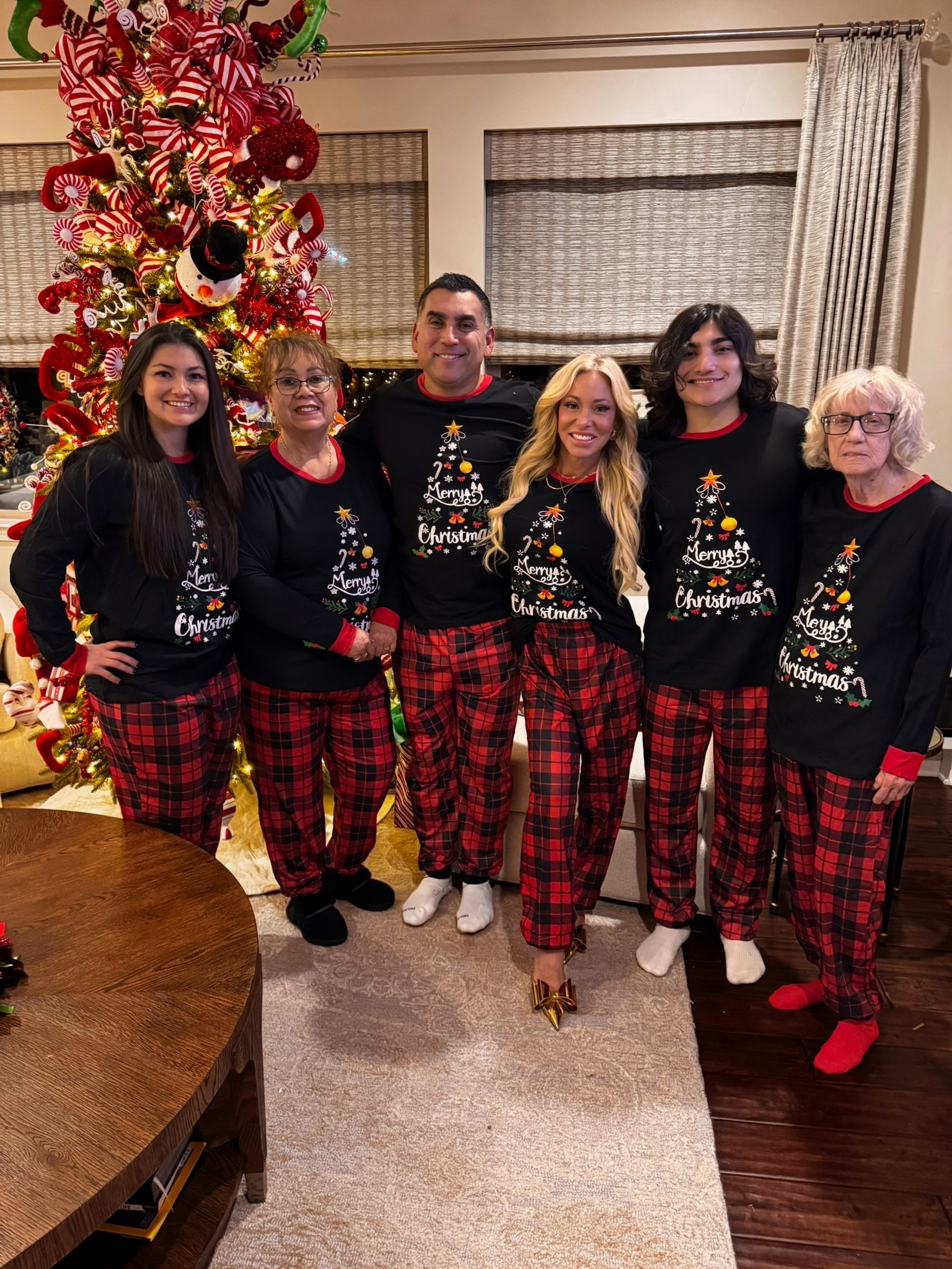 Christmas eve parties are not complete without this cute family pajama set 💖✨

#set #family #pajama #deals #blackfriday

#LTKFindsUnder50 #LTKHoliday #LTKCyberWeek