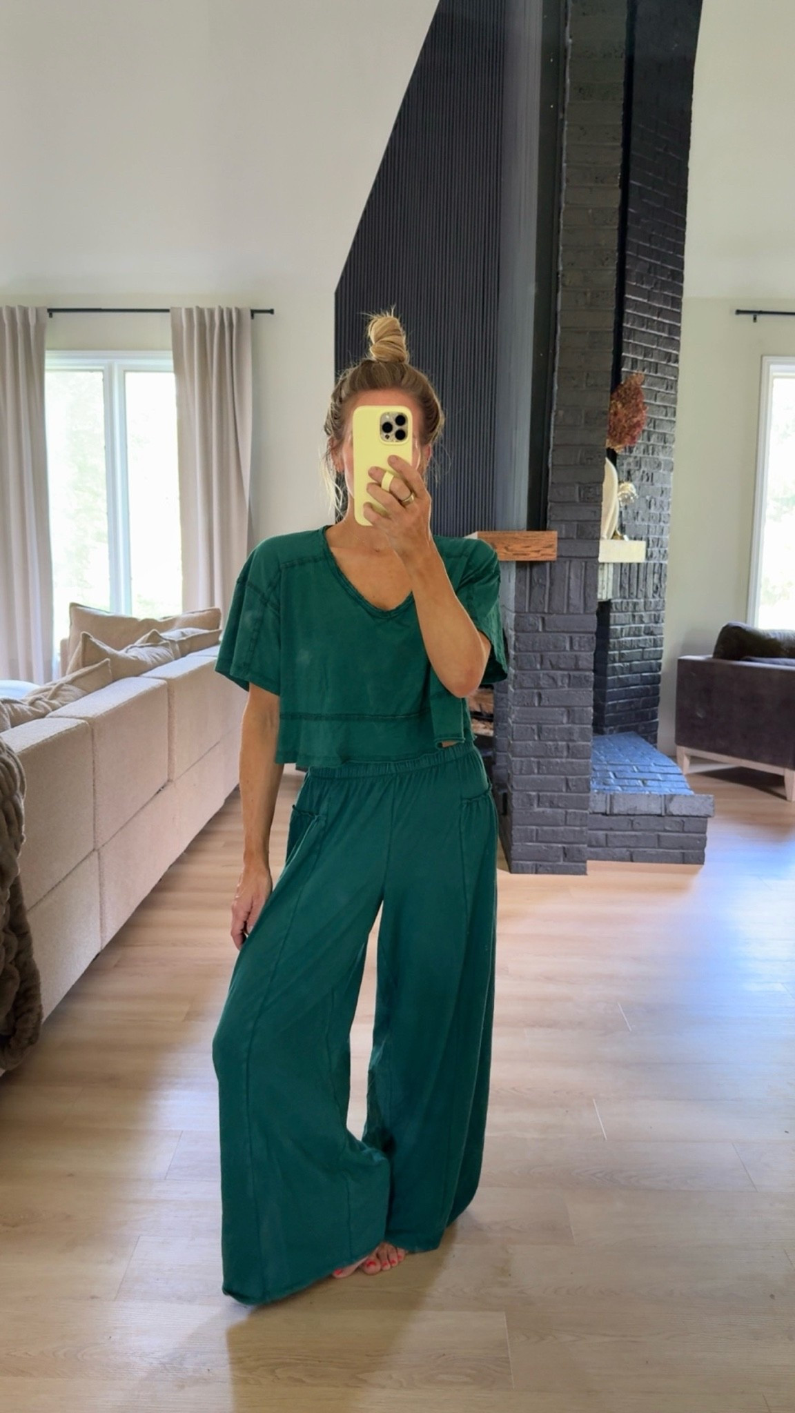 Lightweight lounge set! I’m wearing an XS in both pieces. @Aerie