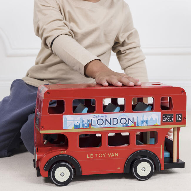 London Bus | Maisonette