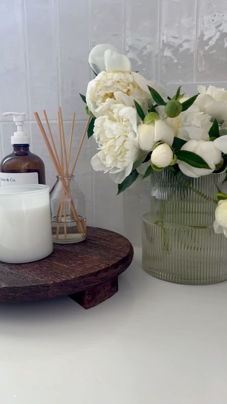most beautiful ribbed glass vase - amazon! 

vase. Fluted vase. Ribbed vase. Wood tray. Kitchen decor. Home decor. Amazon decor. Amazon vase. Founditonamazon. McGee & co

#LTKfindsunder50 #LTKsalealert #LTKhome