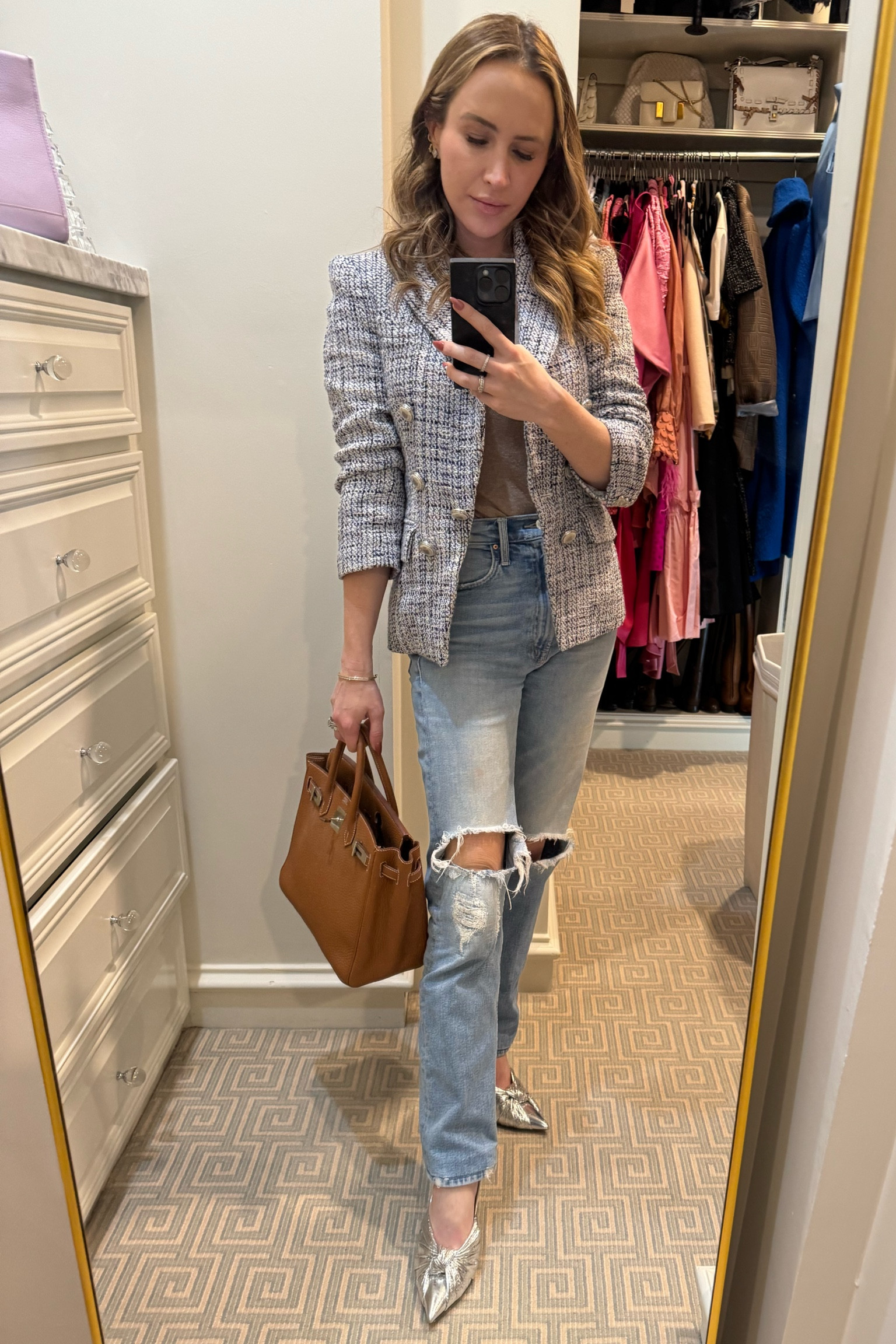 This blue and white blazer is on MAJOR SALE! It’s such a cute fit and texture and is 50% off. Snag it while you can. It’s perfect for the office or for a day around town  

#sale #salealert #veronicabeardsale #blazer #workwear 

#LTKStyleTip #LTKOver40 #LTKWorkwear