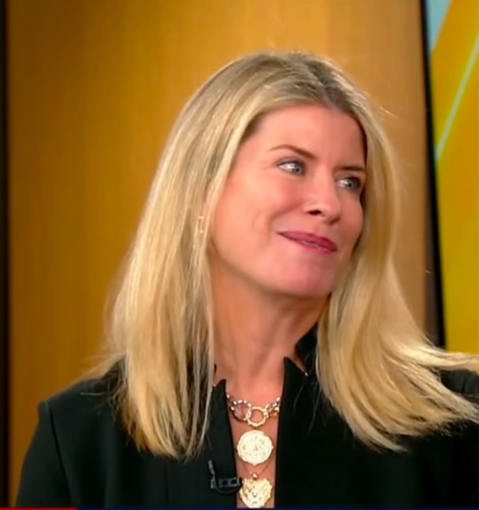 Jane Win Jewelry Faves

#LTKOver40 #LTKGiftGuide #LTKWatchNow