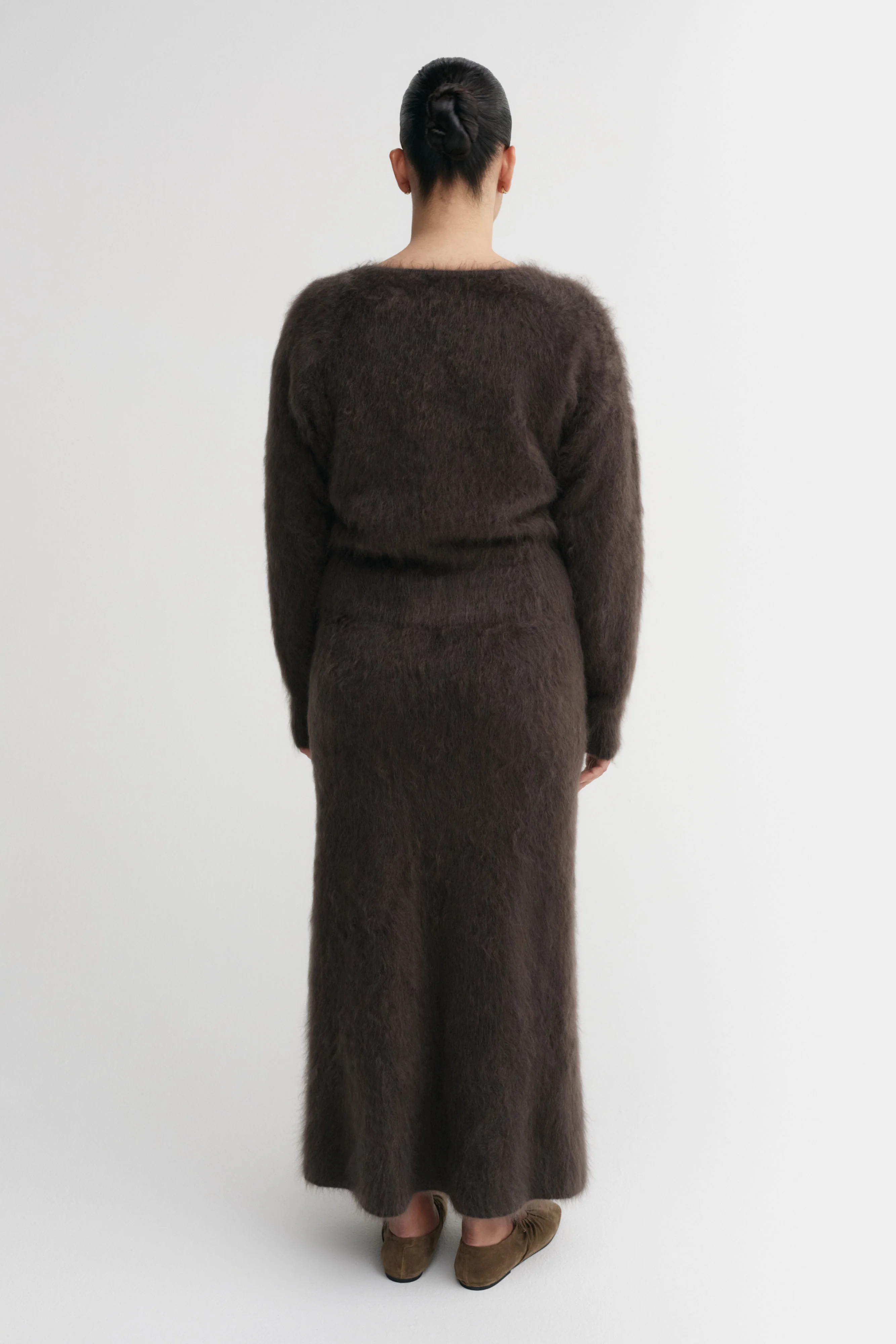 Zoe Crewneck Sweater, chocolate | Almada Label