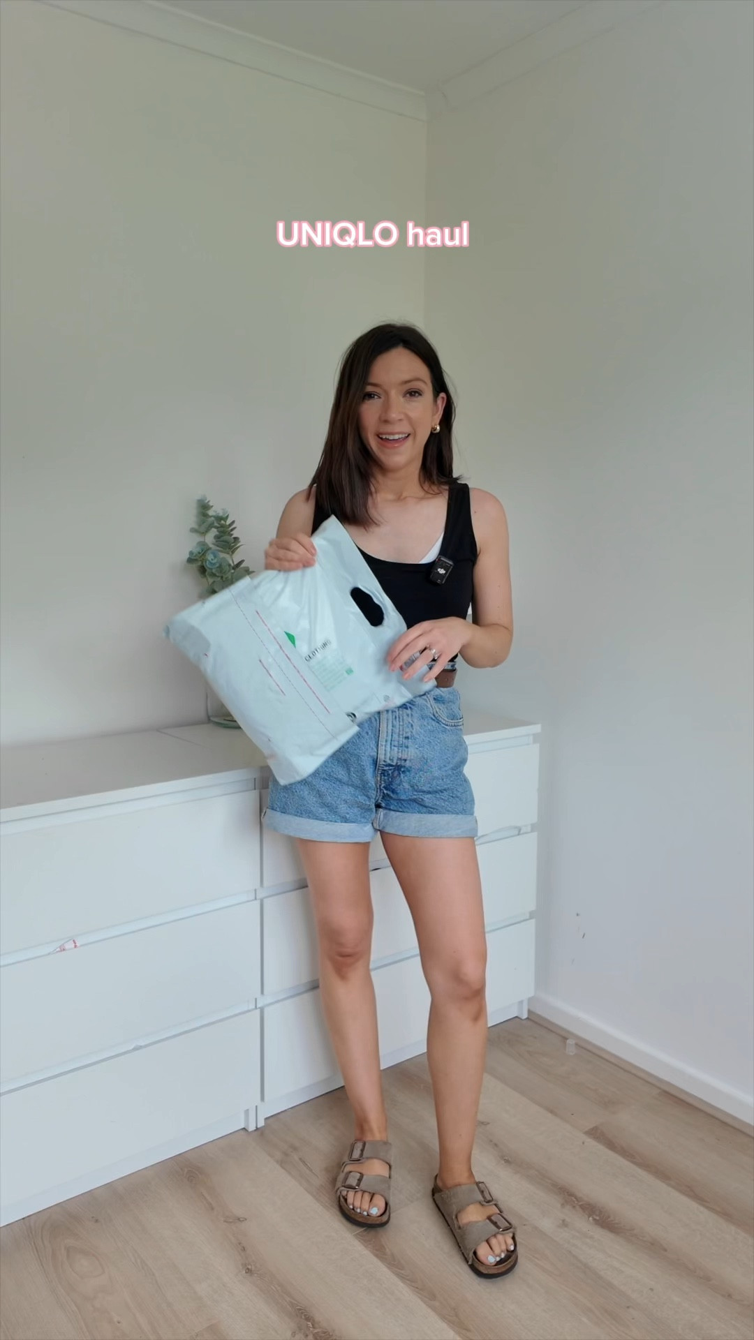 UNIQLO haul 🛍️

I’ve bought some basics for me and Pen from UNIQLO and thought I’d share them - super happy with everything 😍

Wearing a size small in the tops and I got age 3-4 for Penelope - 

Everything is linked below ☺️

#LTKxUNIQLO #ThisIsMyBestT



#LTKeurope #LTKkids #LTKfindsunder50