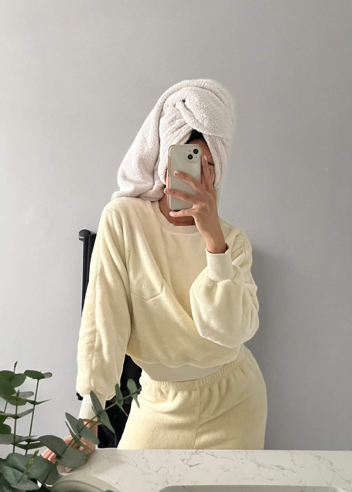 This fleece loungewear set feels like a warm hug ✨ 

I love how comfortable & cozy these pieces are! 
 
This is my go to for chilly days at home. Definitely a fall/winter must have. 

#LTKSeasonal #LTKGiftGuide #LTKhome