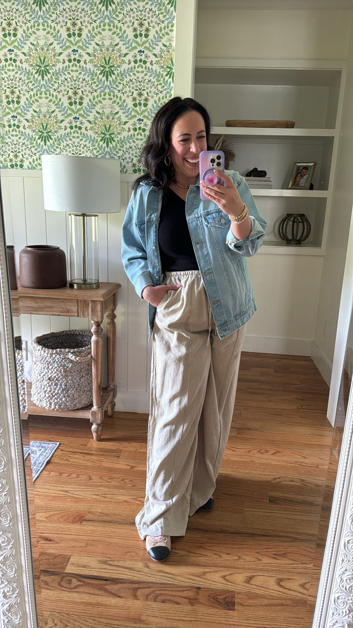 Target OOTD ❤️

-

-

-

teacher outfit, affordable fashion, button up cardigan, pops of red, denim jacket, summer to fall fashion, transitional outfit idea, midsize curvy outfit idea, easy outfit, casual work outfit

#LTKStyleTip #LTKSeasonal #LTKFindsUnder50