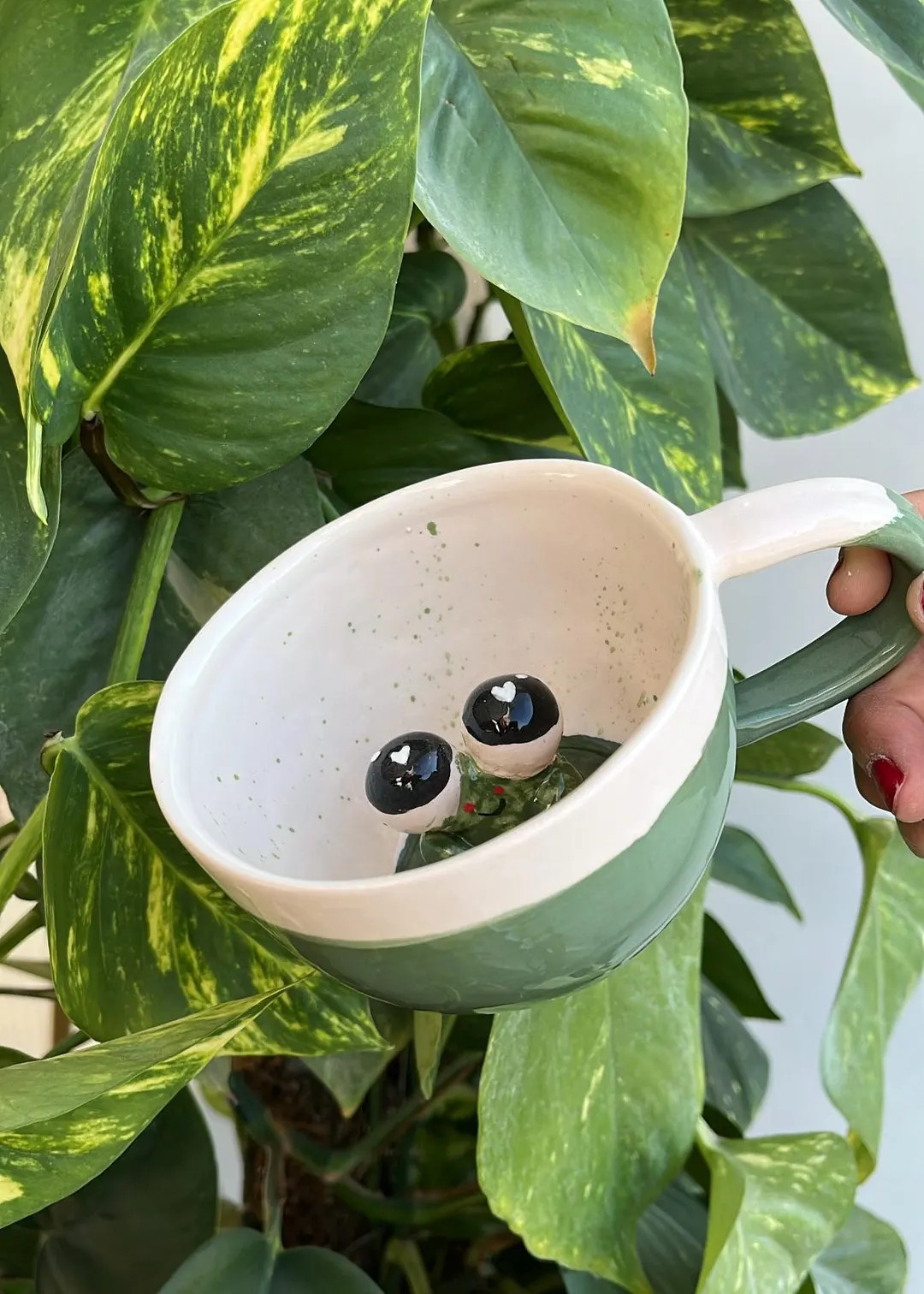 The frog-shaped mug offers a perfect option for both daily use and as a gift with its fun and sty... | Etsy (US)